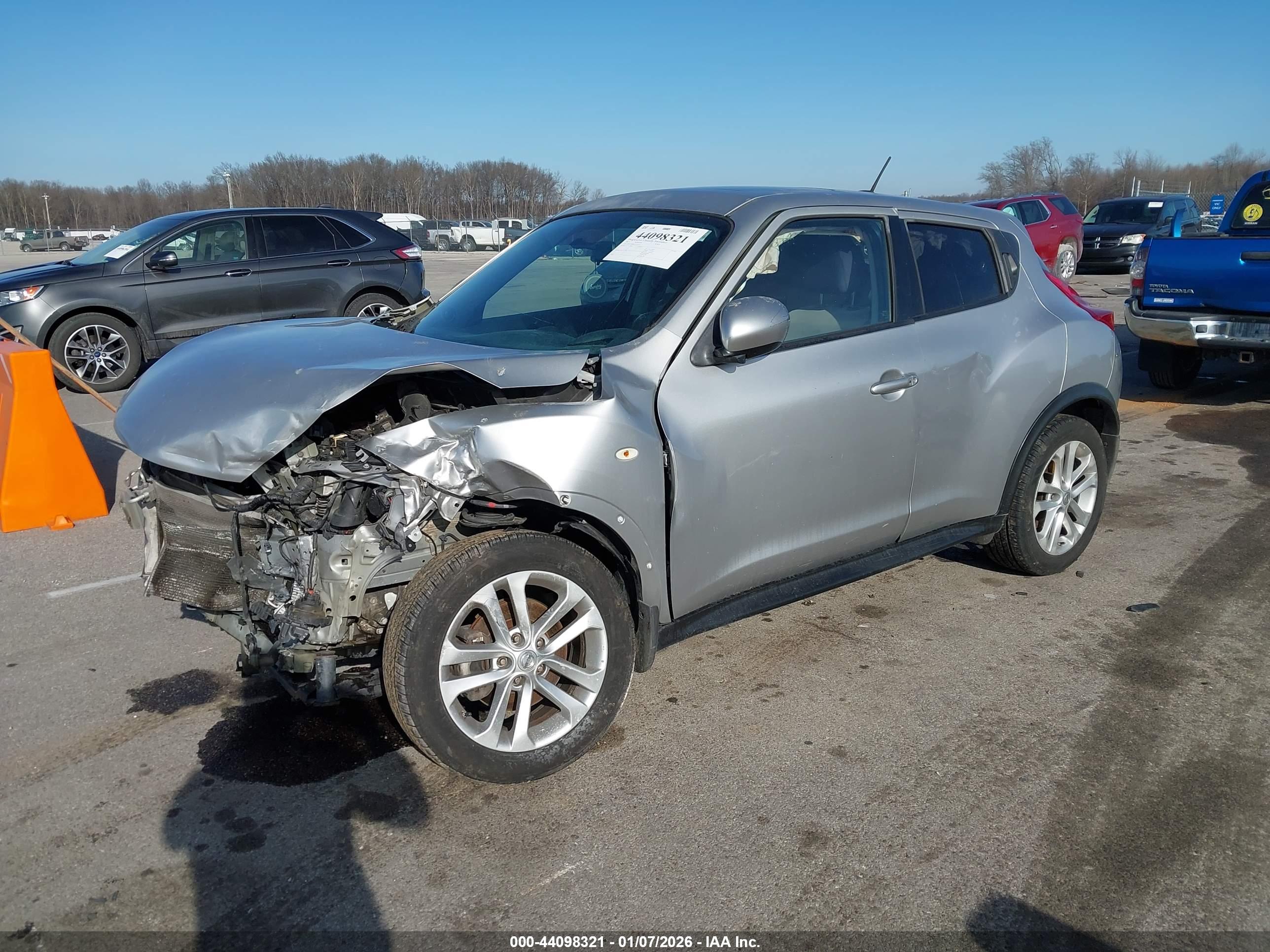 NISSAN JUKE image 2