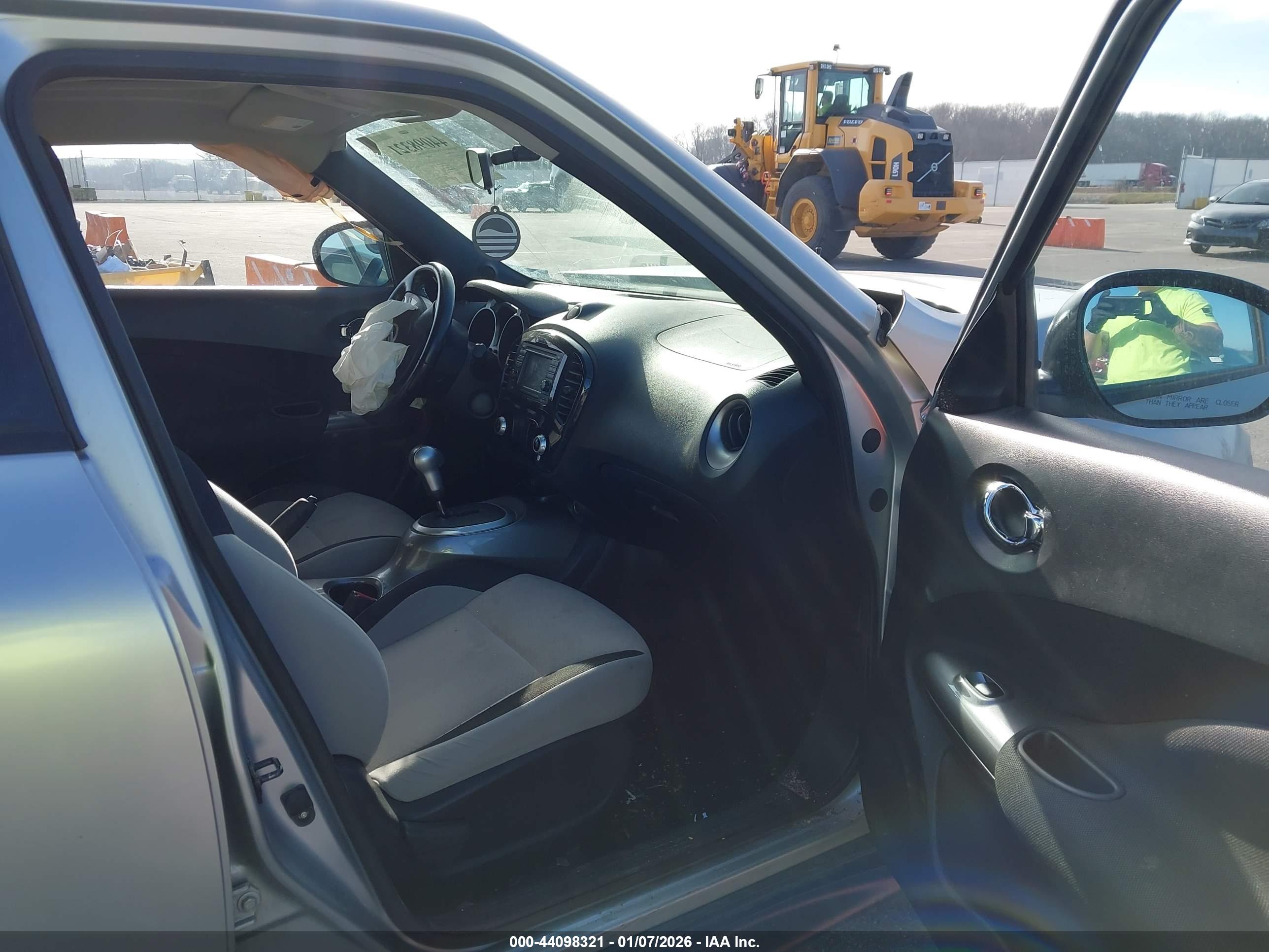 NISSAN JUKE image 5