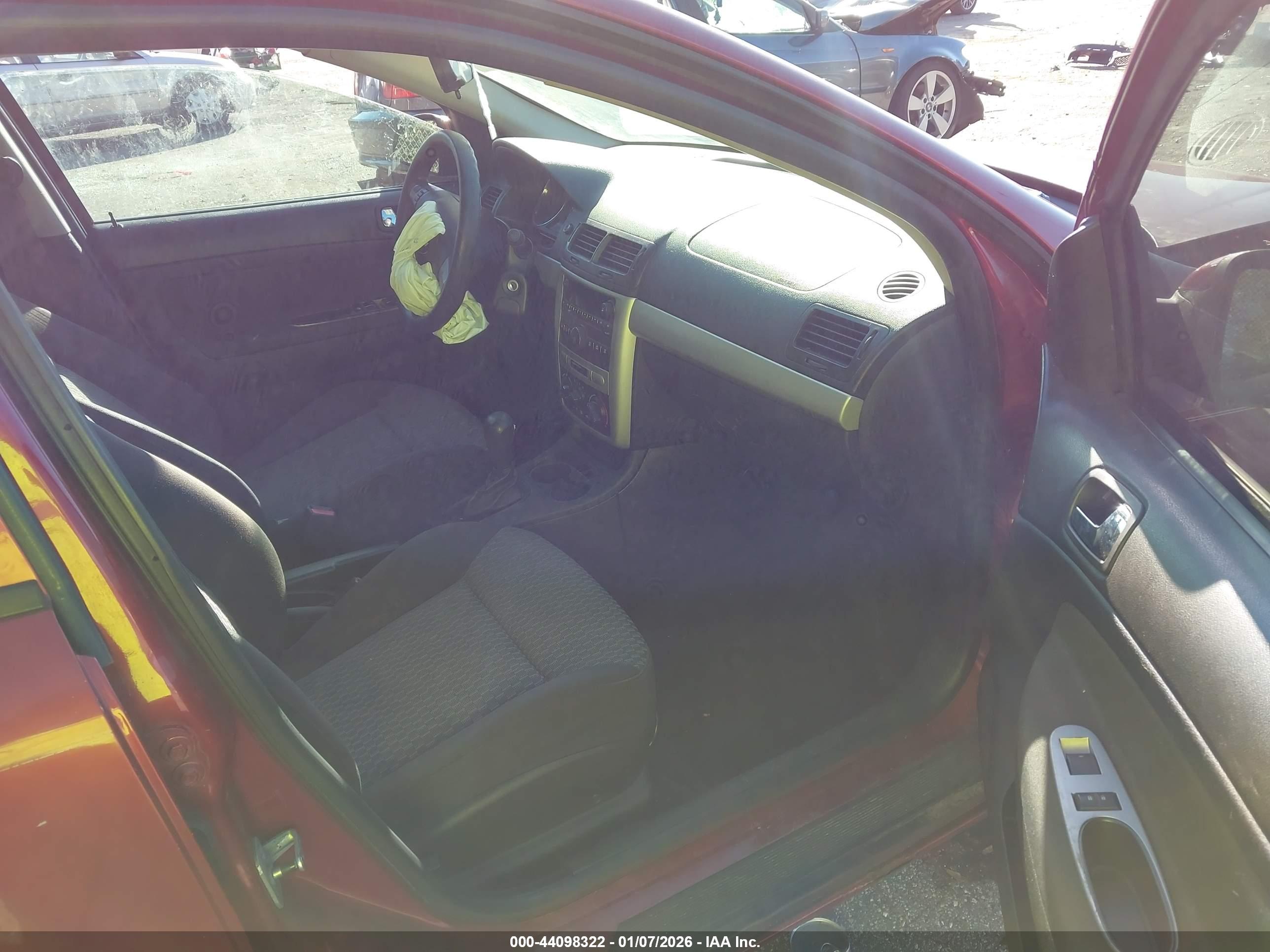 CHEVROLET COBALT image 5