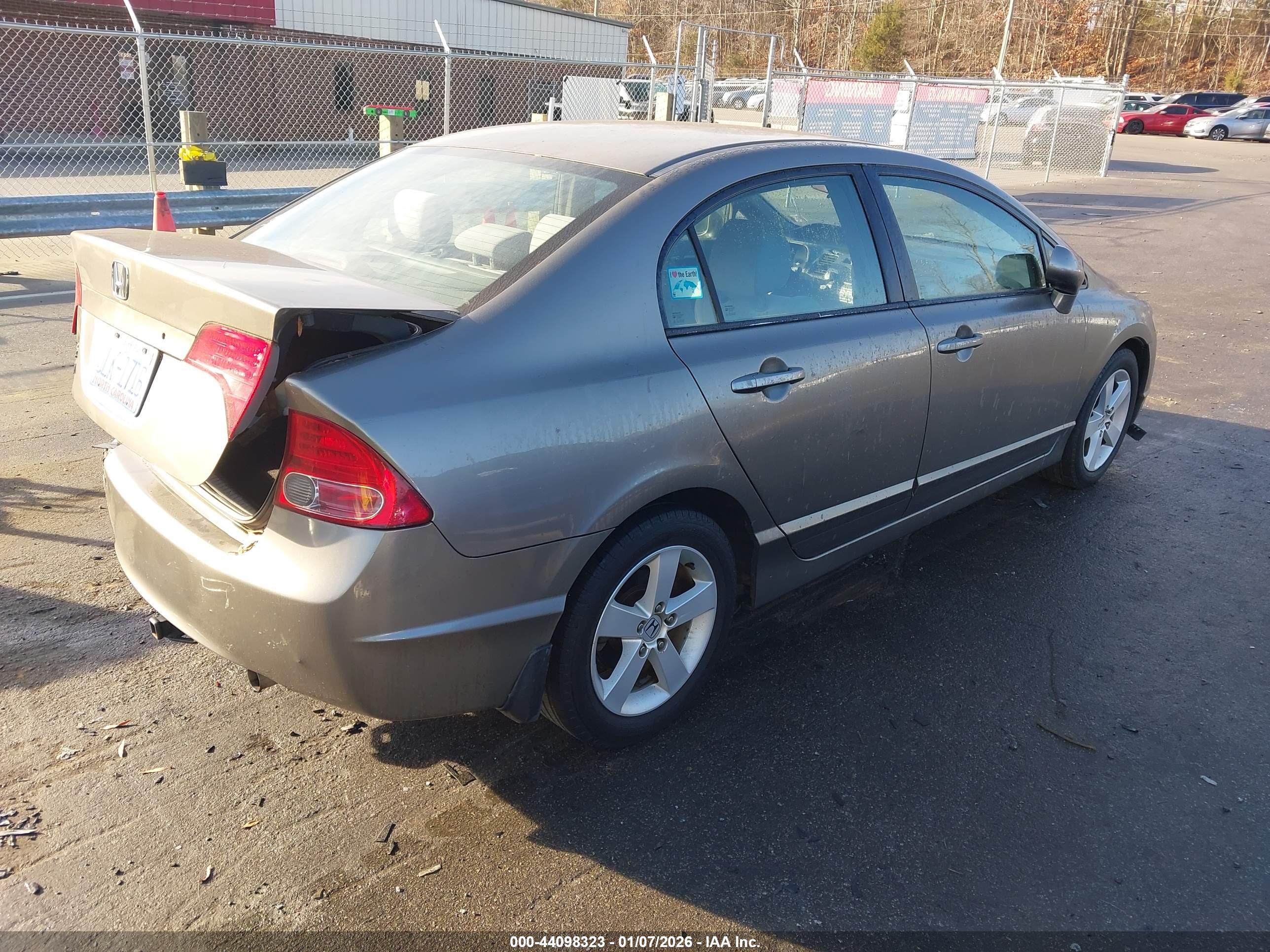 HONDA CIVIC image 4