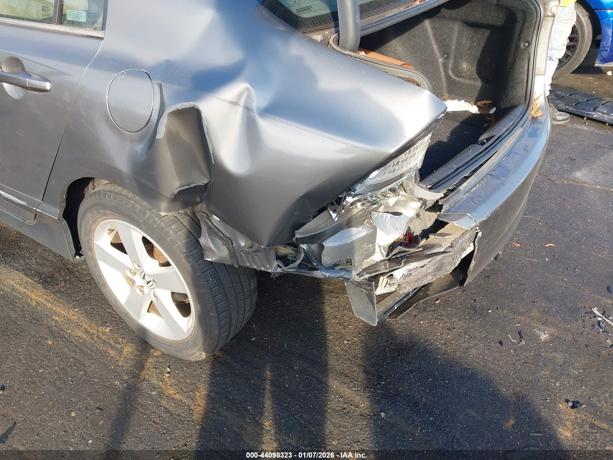 HONDA CIVIC image 6