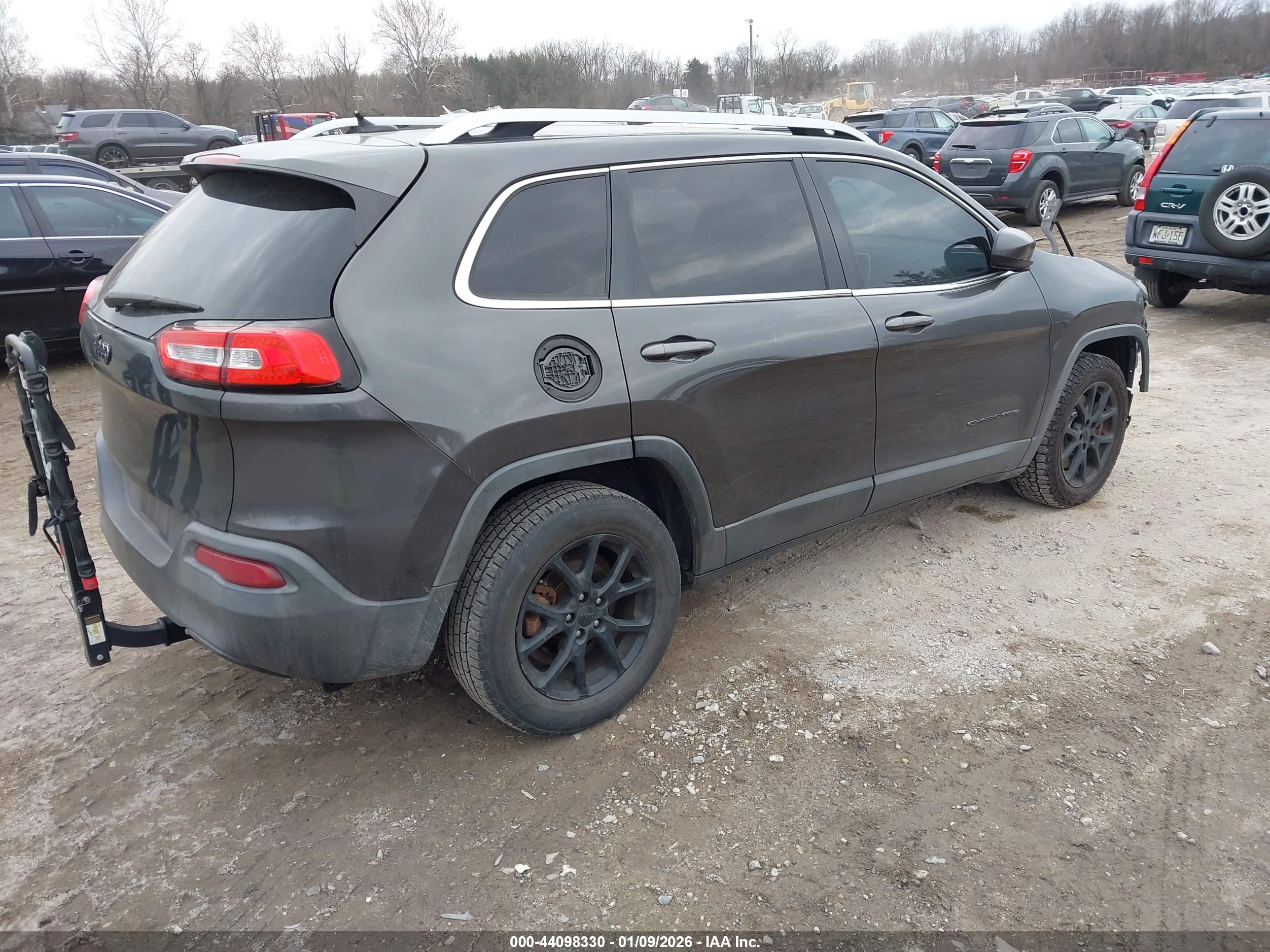 JEEP CHEROKEE image 4