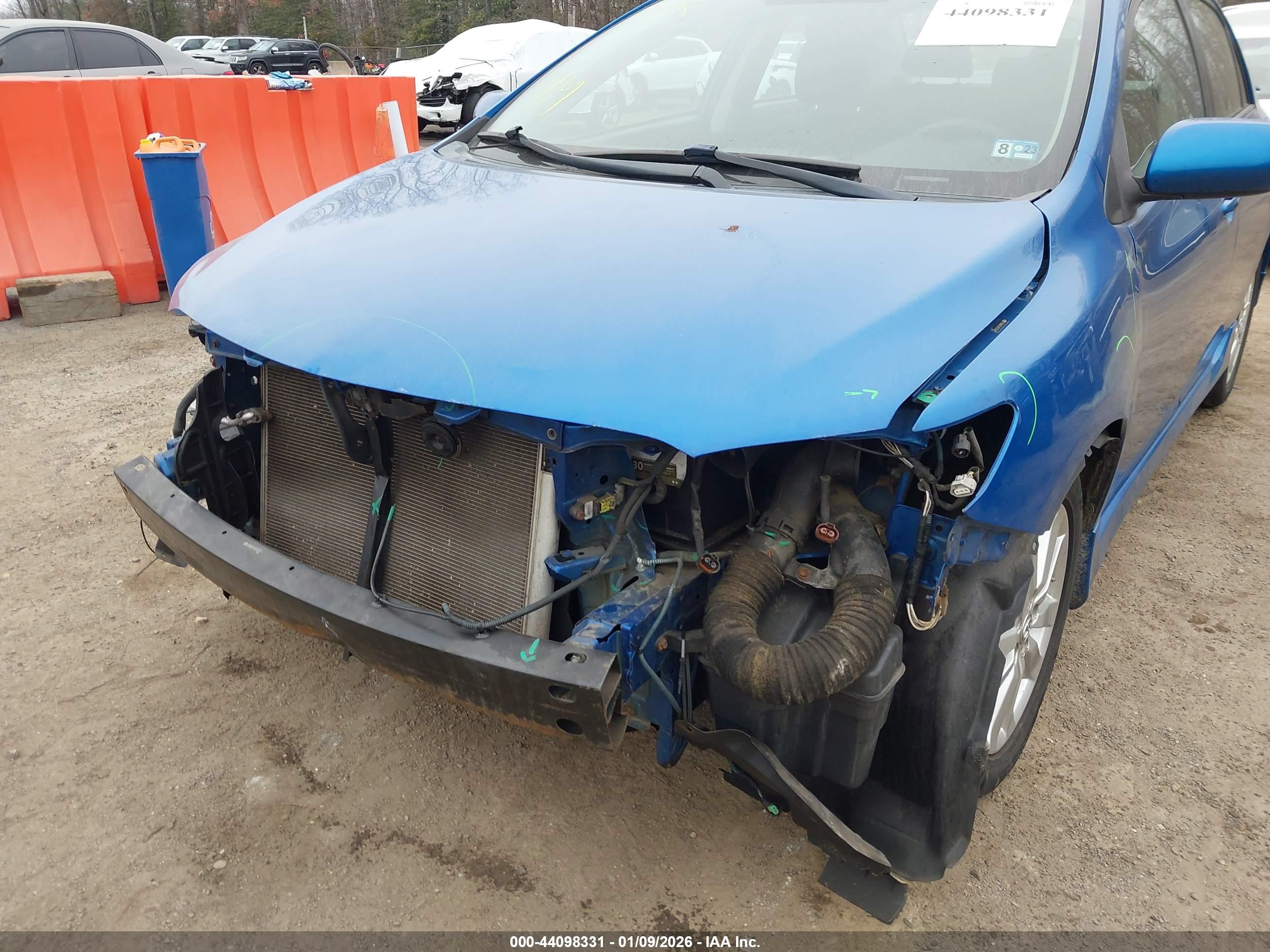 TOYOTA COROLLA image 6