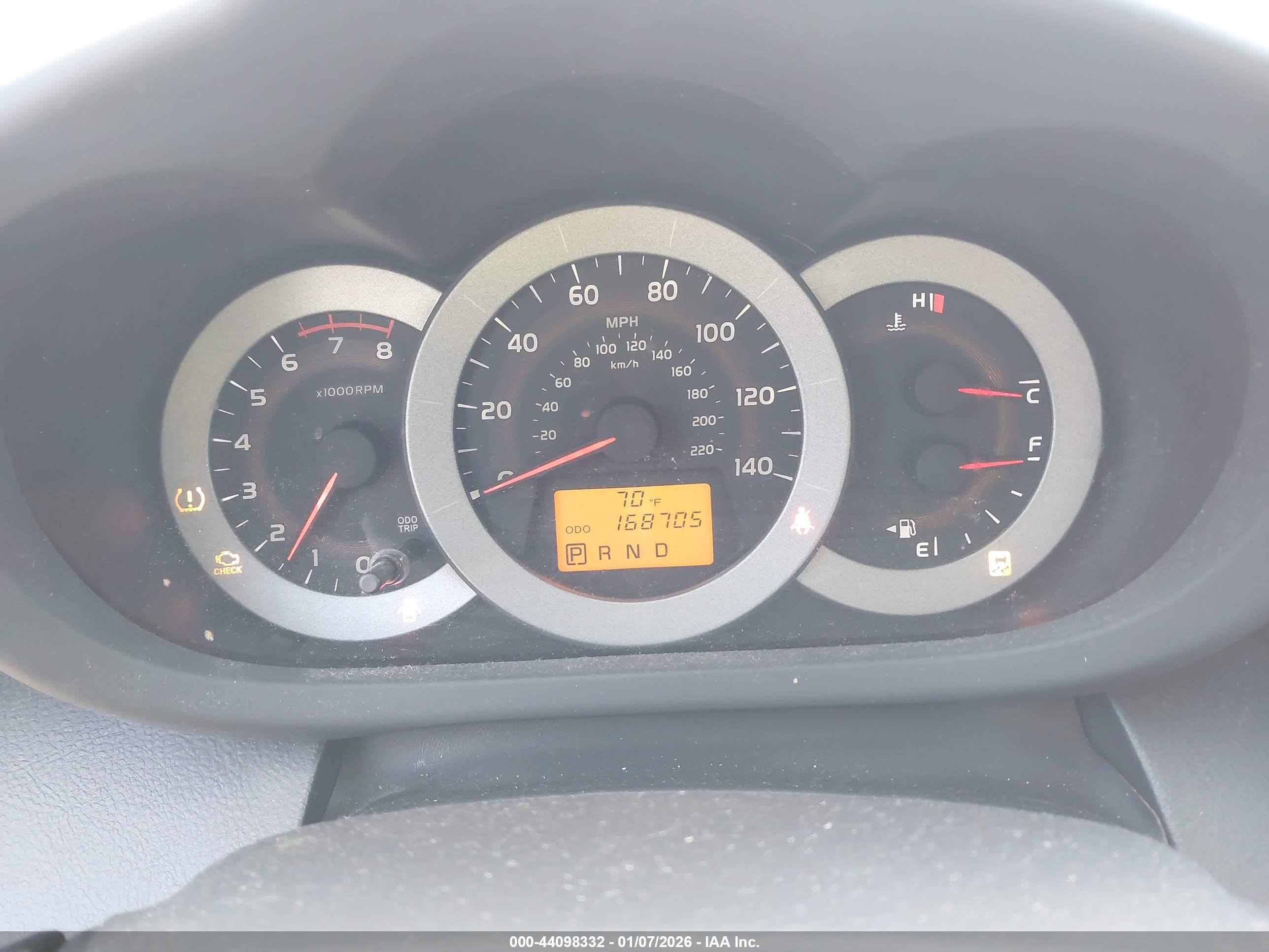 TOYOTA RAV4 image 7