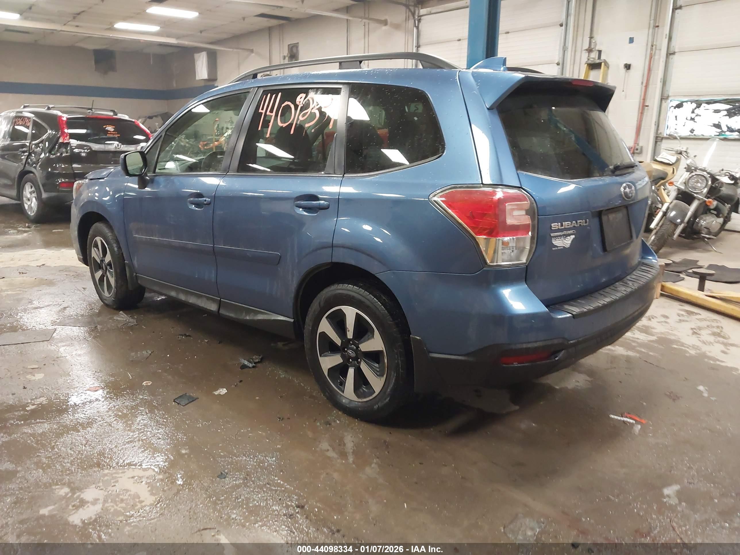 SUBARU FORESTER image 3