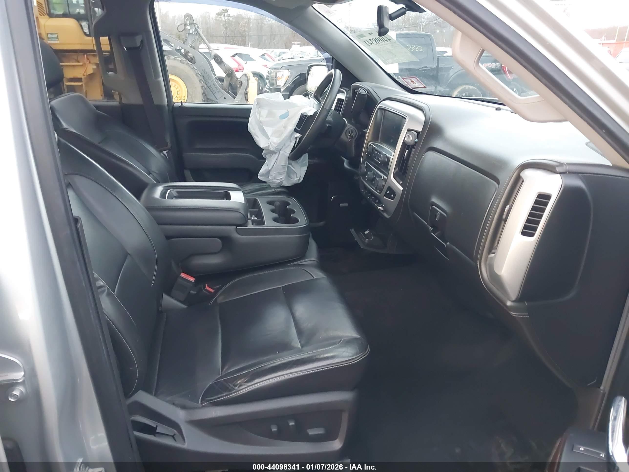 GMC SIERRA image 5