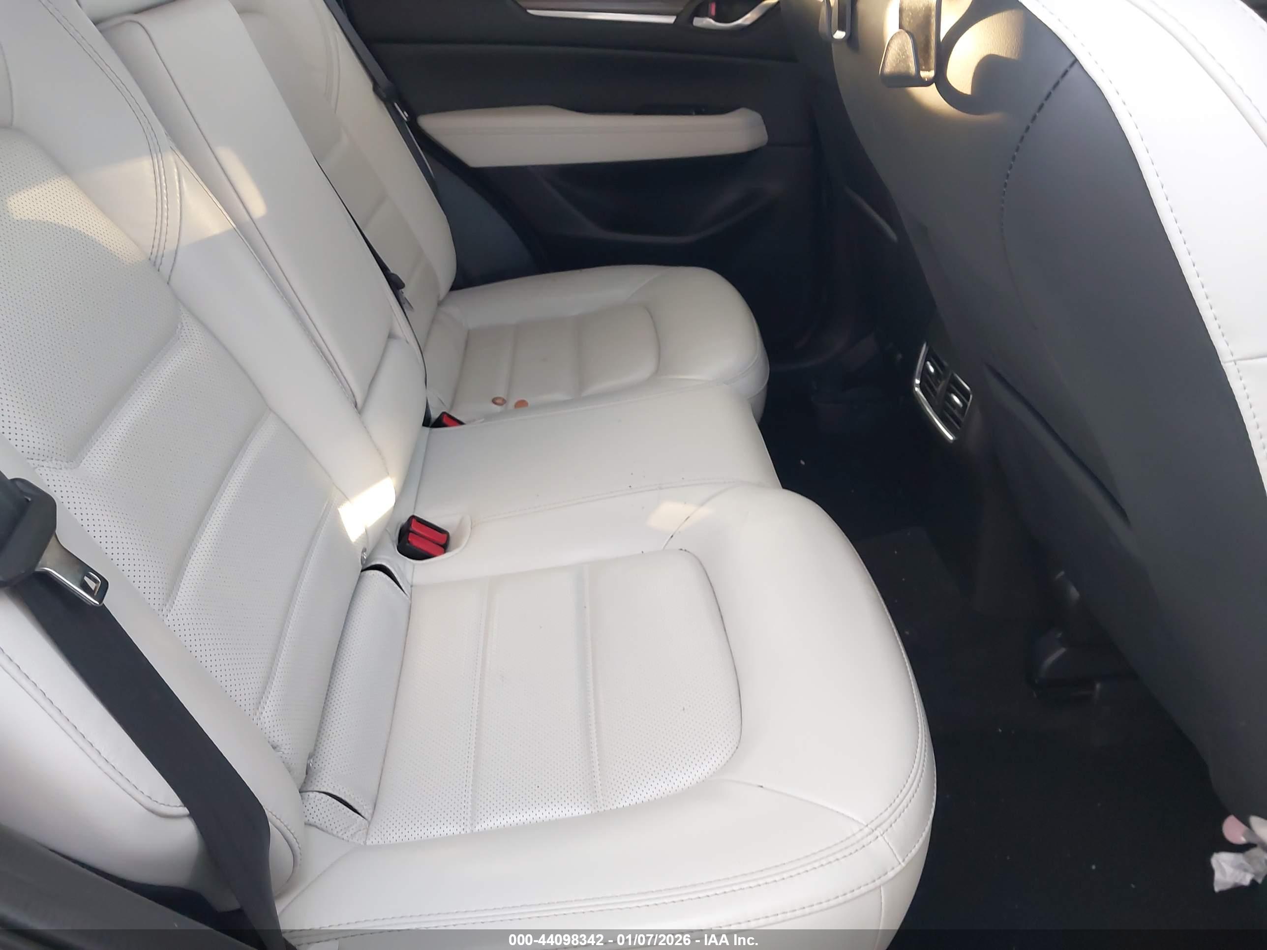 MAZDA CX-5 image 8