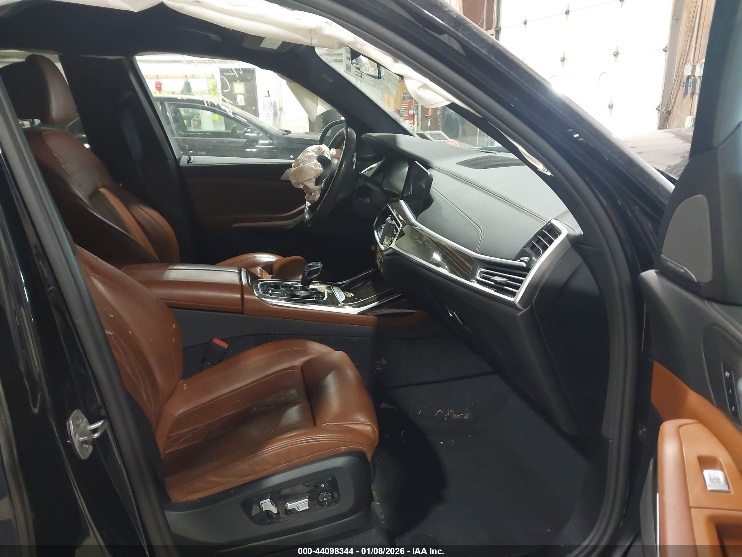 BMW X7 image 5