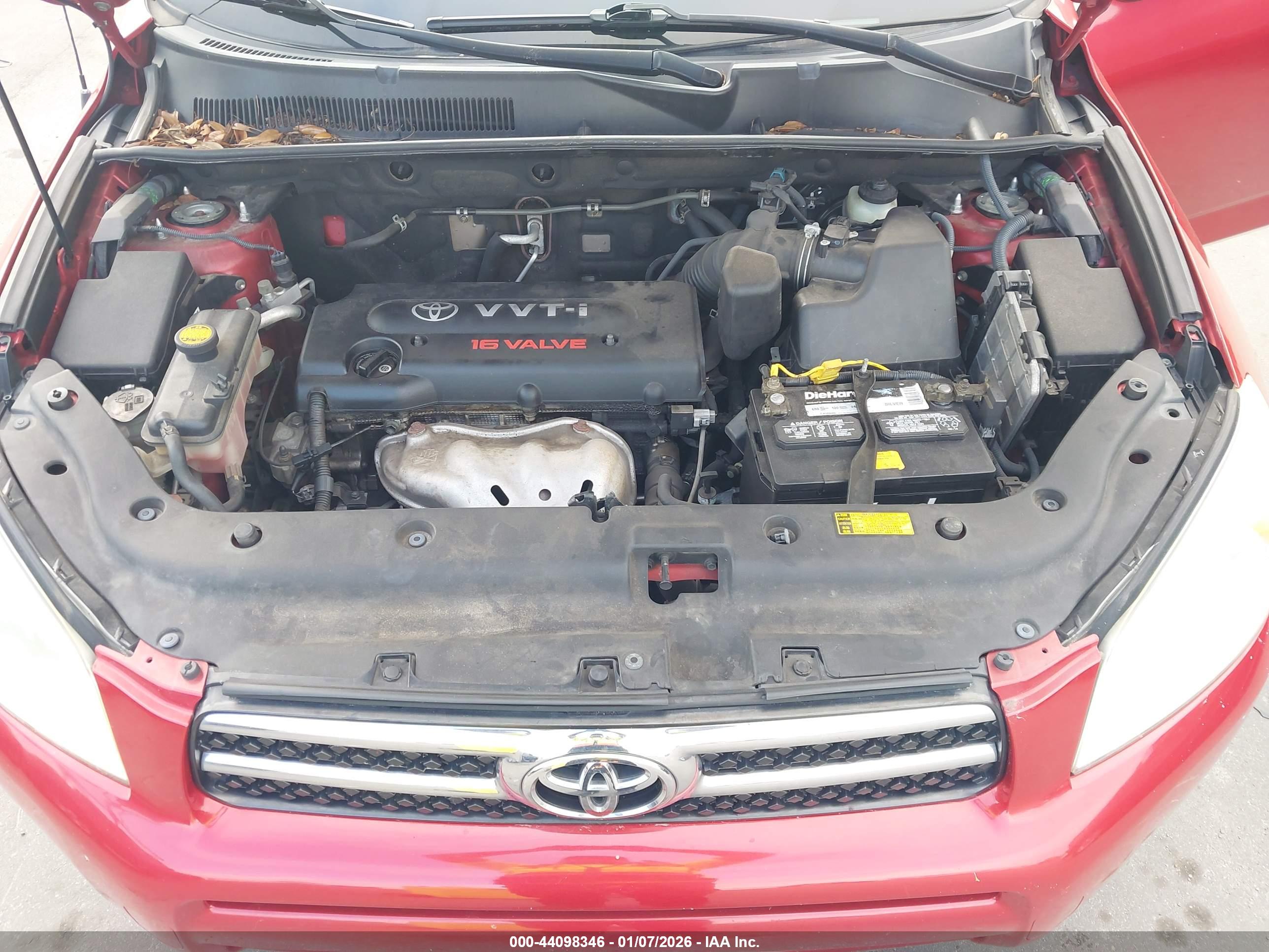 TOYOTA RAV4 image 10