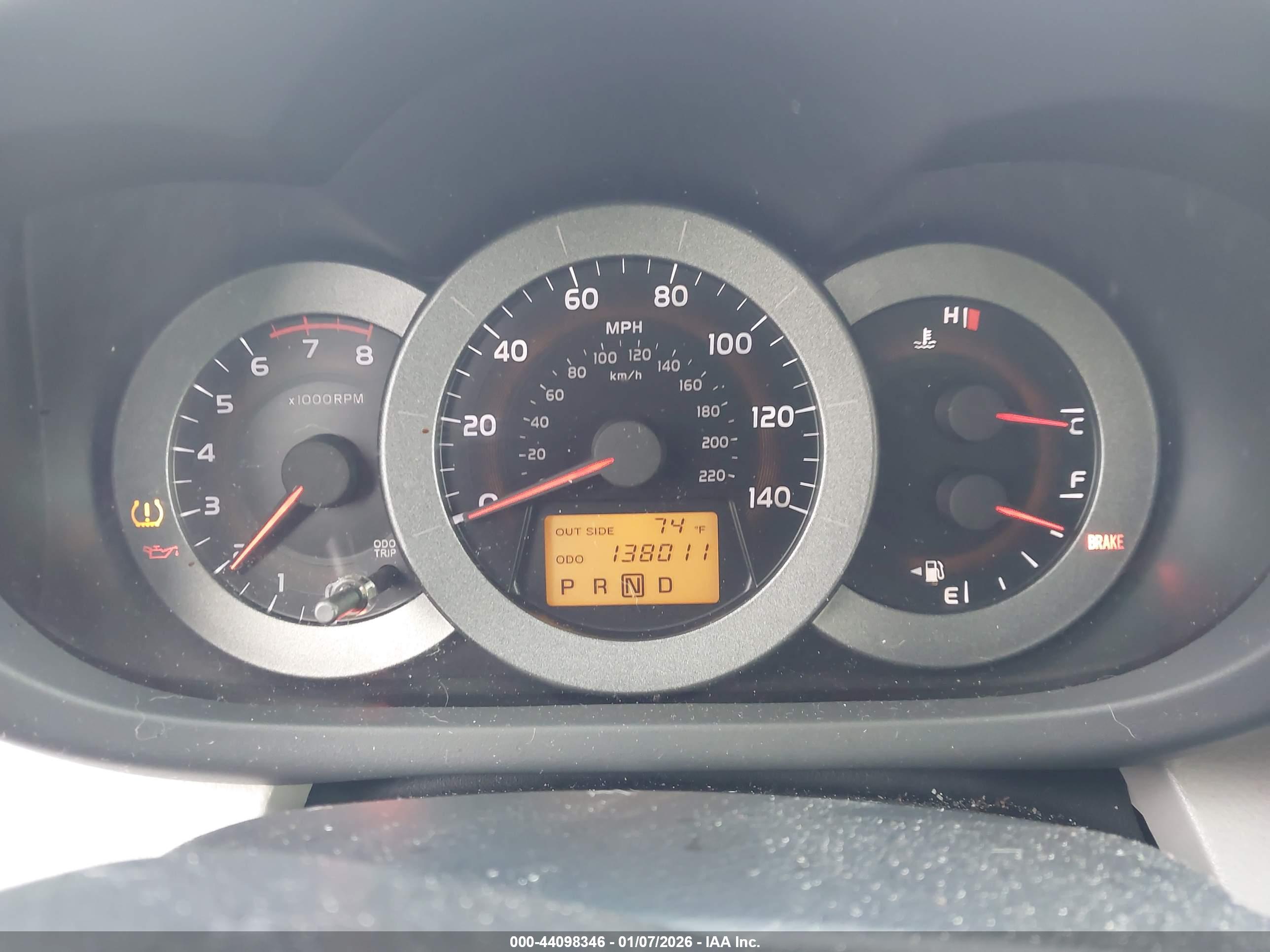 TOYOTA RAV4 image 7