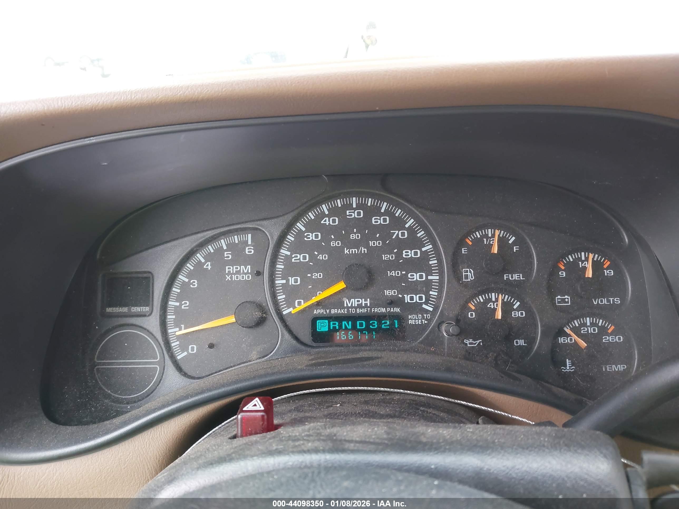CHEVROLET SILVERADO image 7