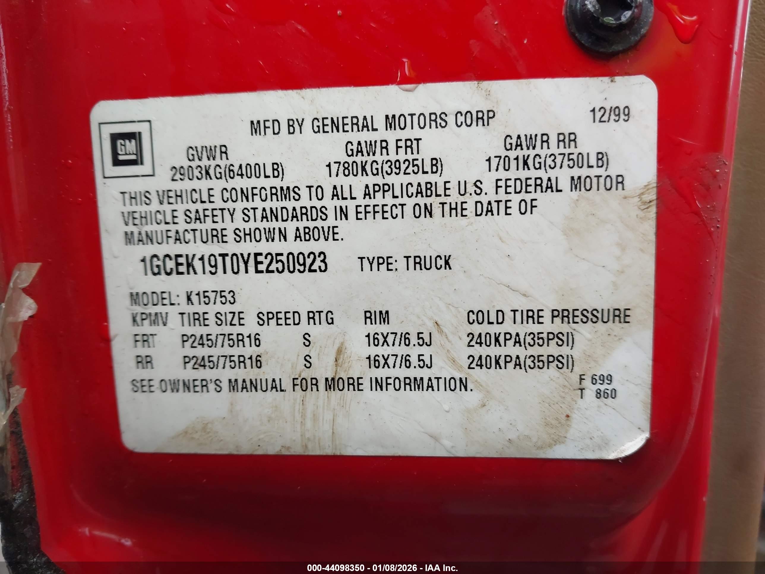 CHEVROLET SILVERADO image 9