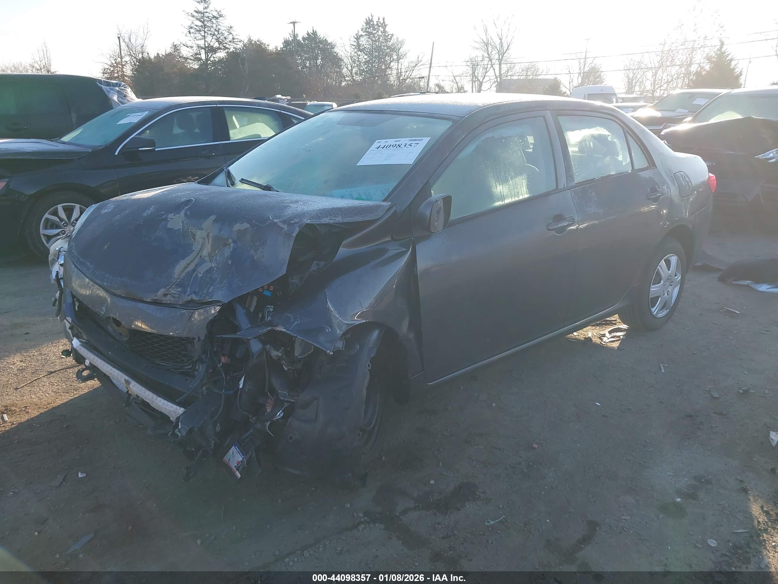 TOYOTA COROLLA image 2