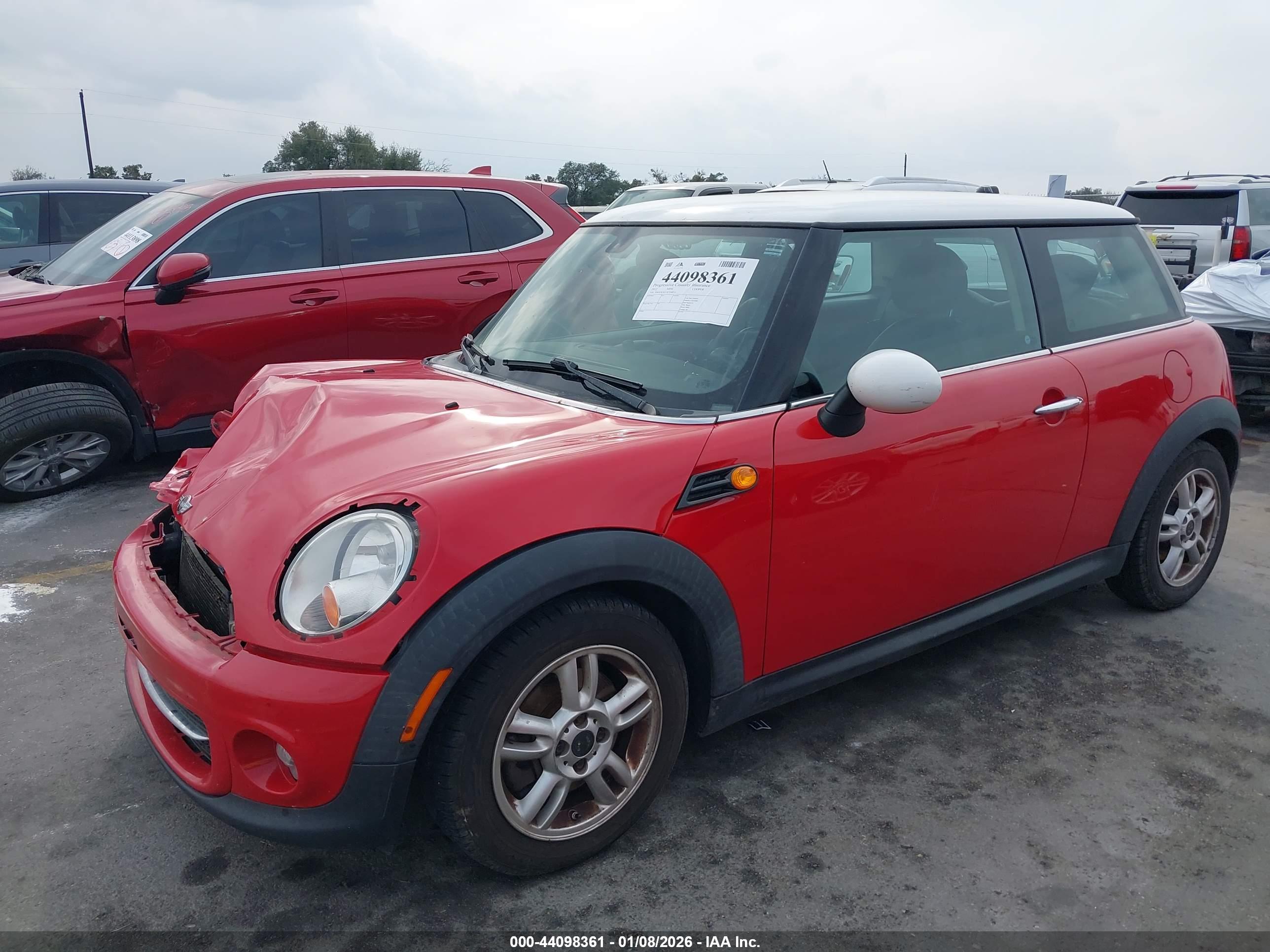 MINI COOPER image 2