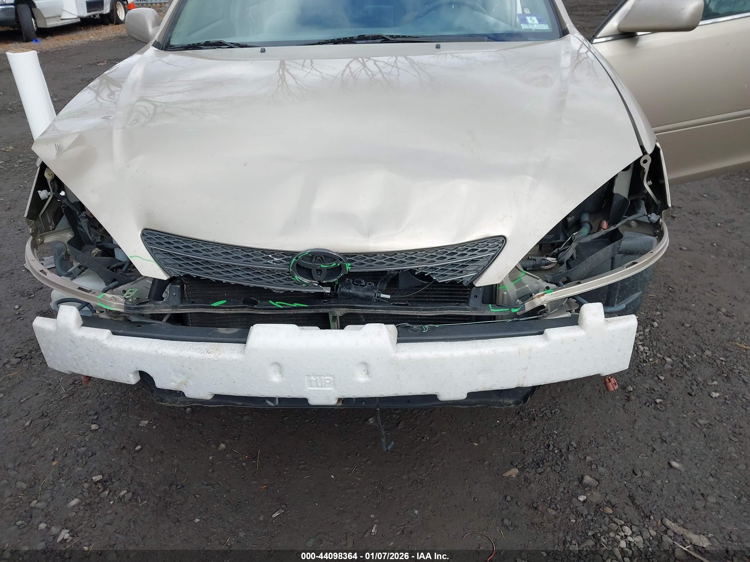 TOYOTA CAMRY image 6