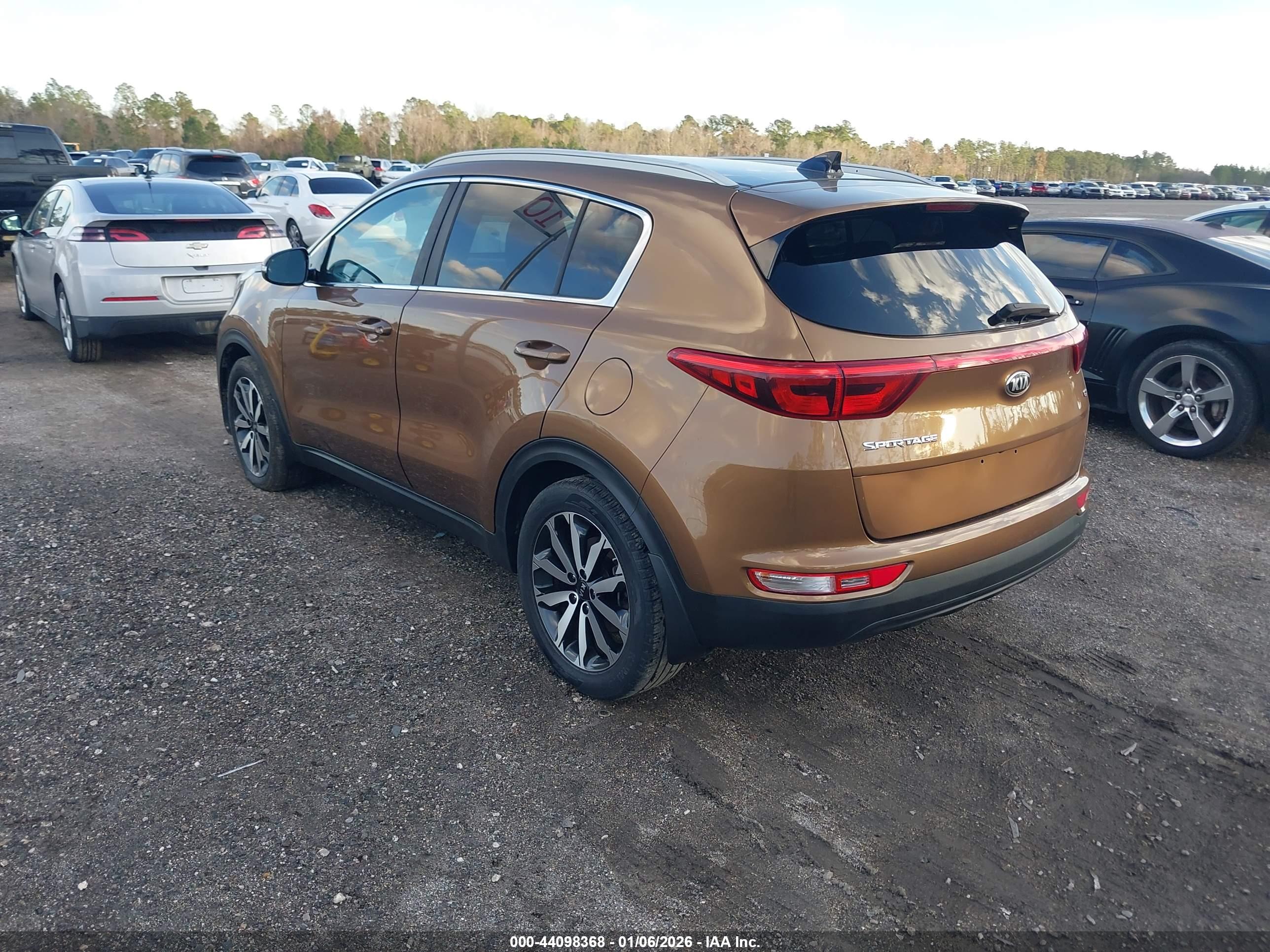 KIA SPORTAGE image 3