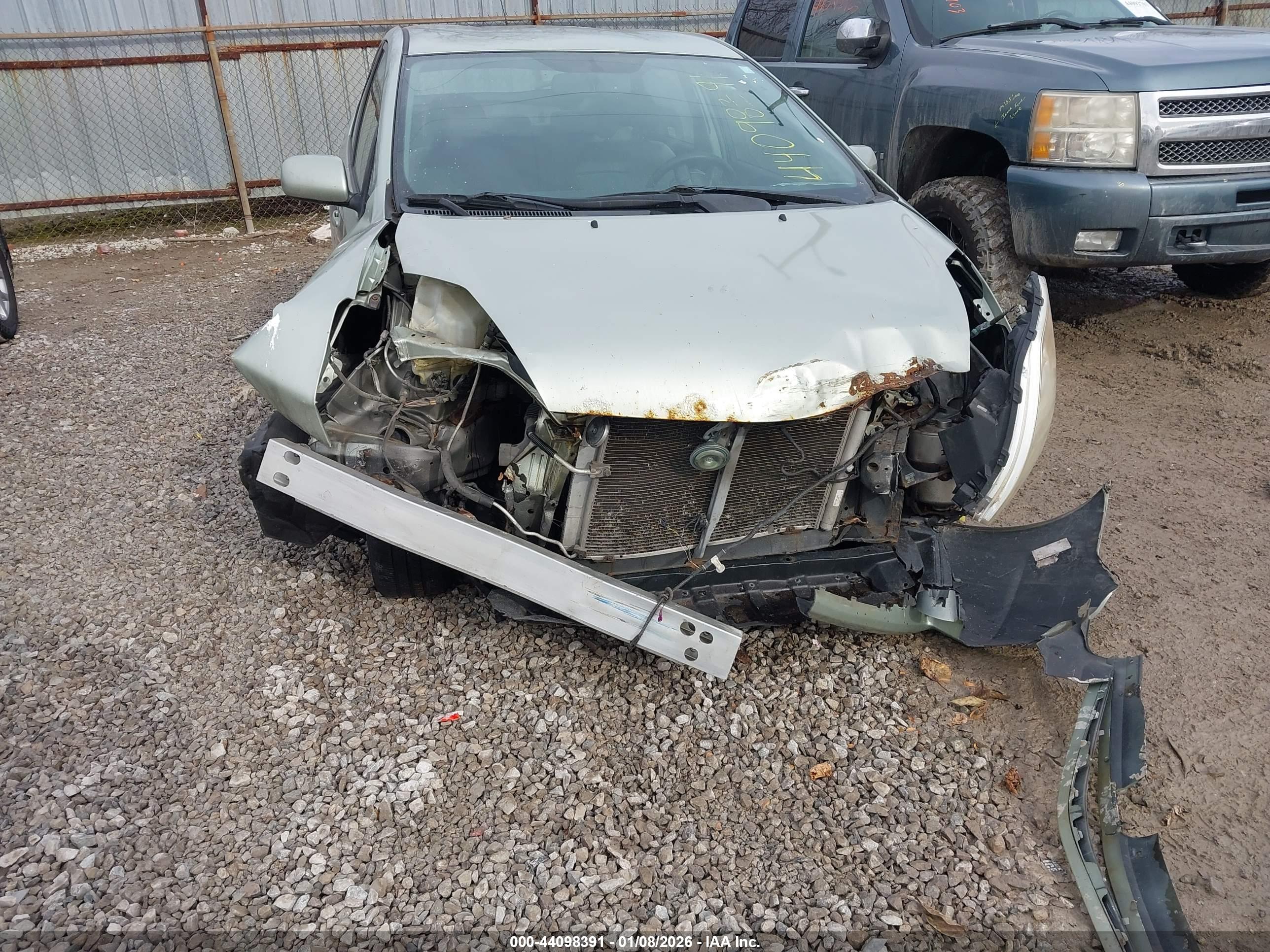 TOYOTA PRIUS image 6