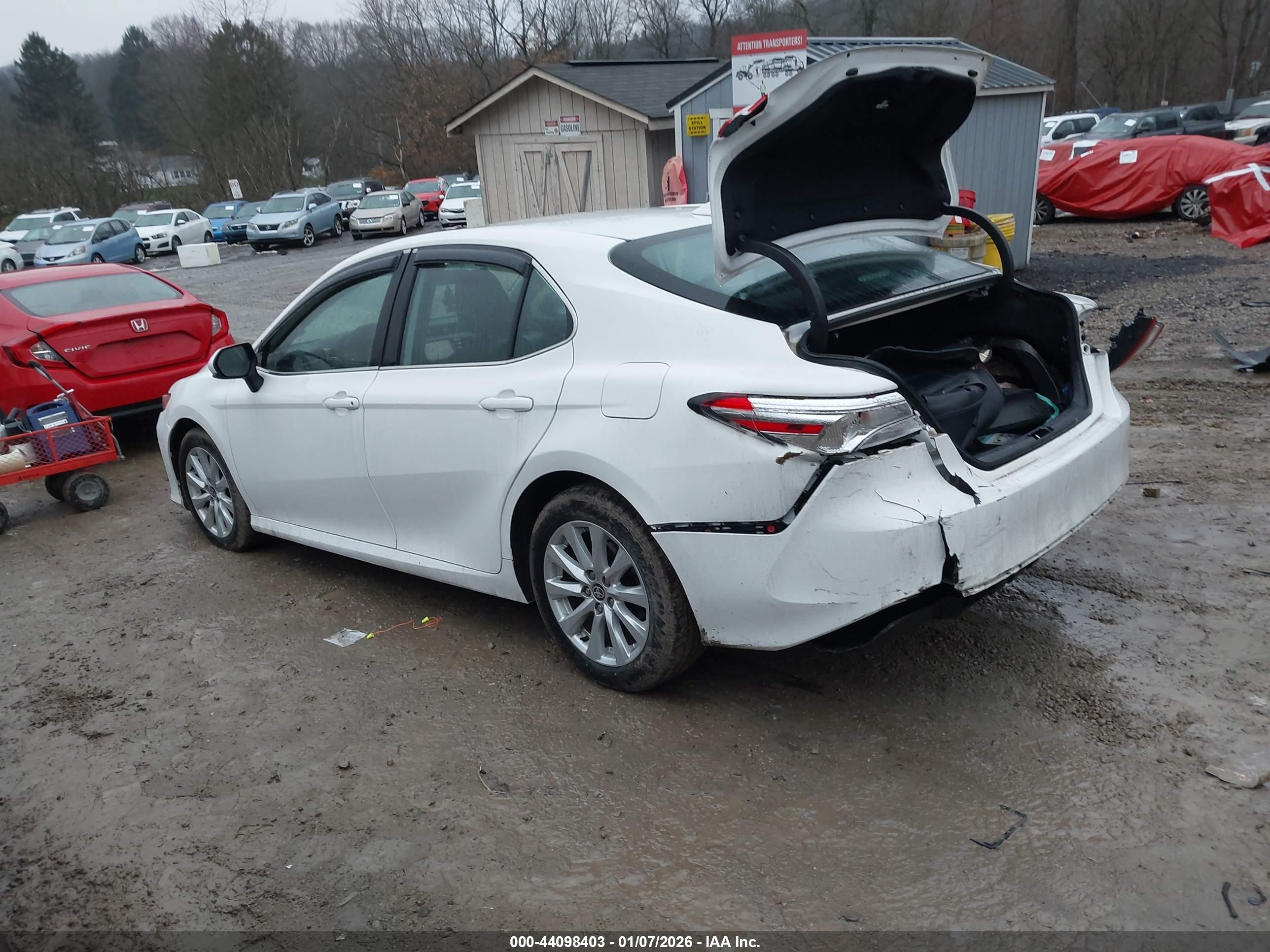 TOYOTA CAMRY image 3