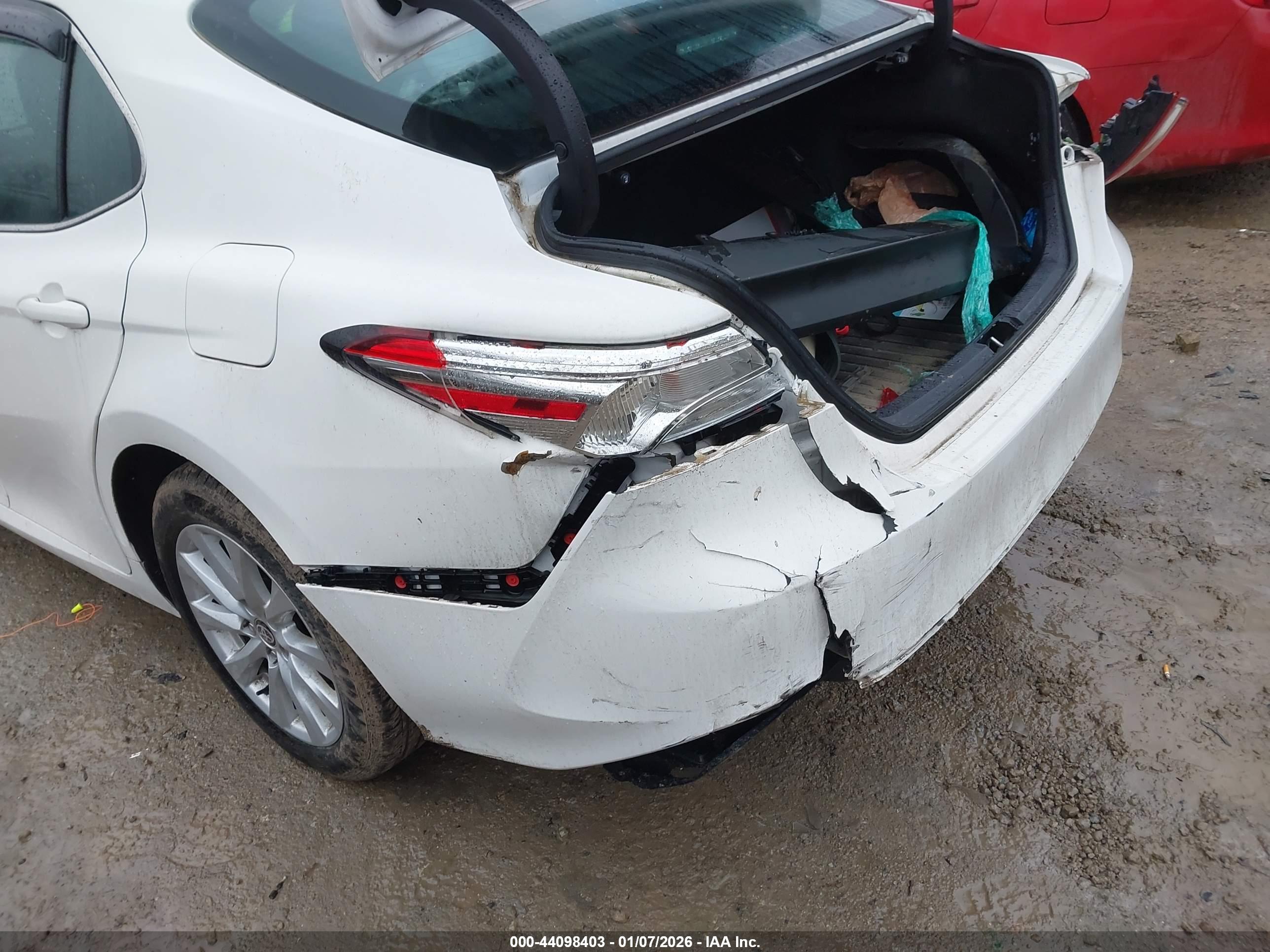 TOYOTA CAMRY image 6
