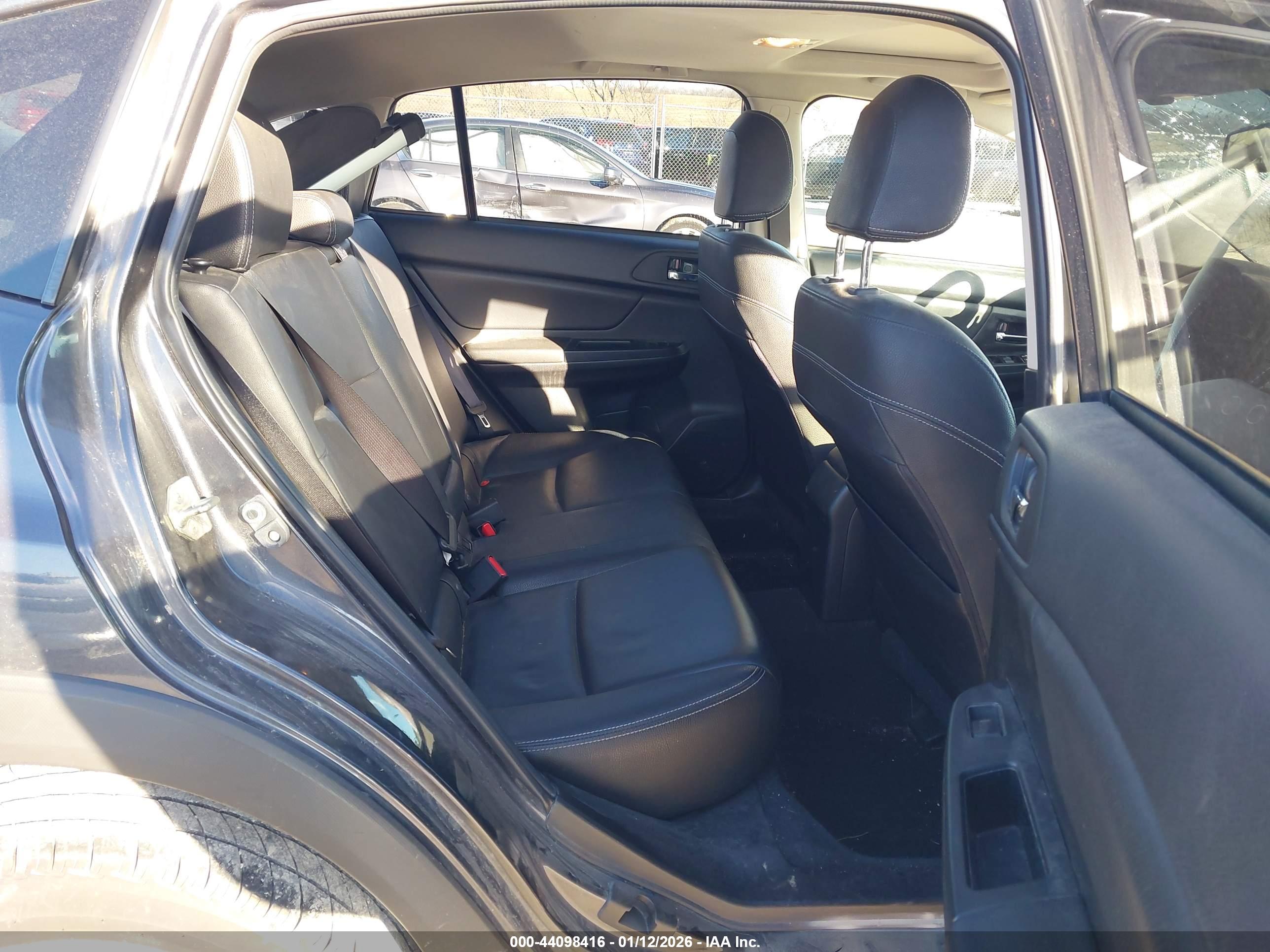 SUBARU XV image 8