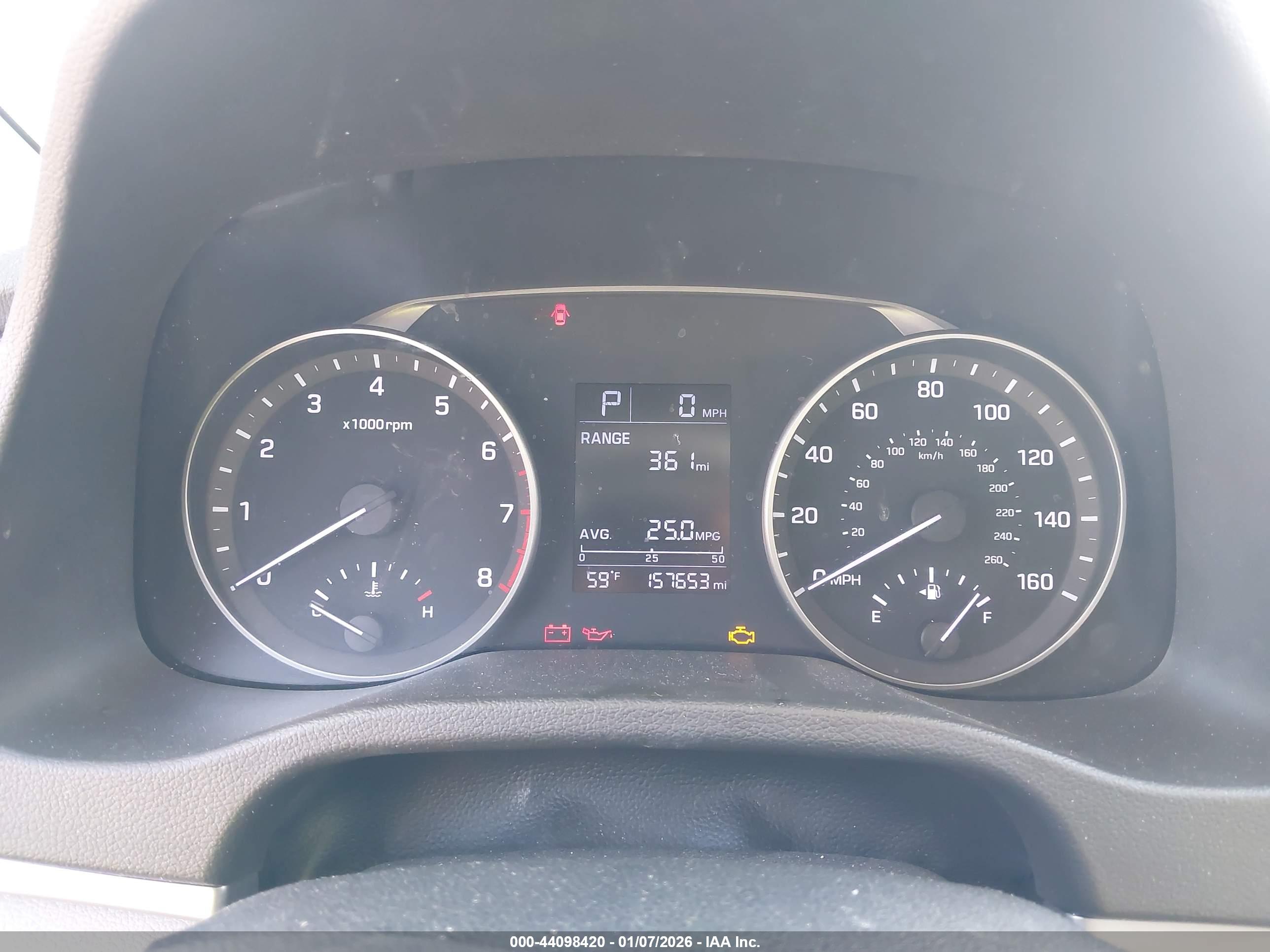 HYUNDAI ELANTRA image 7