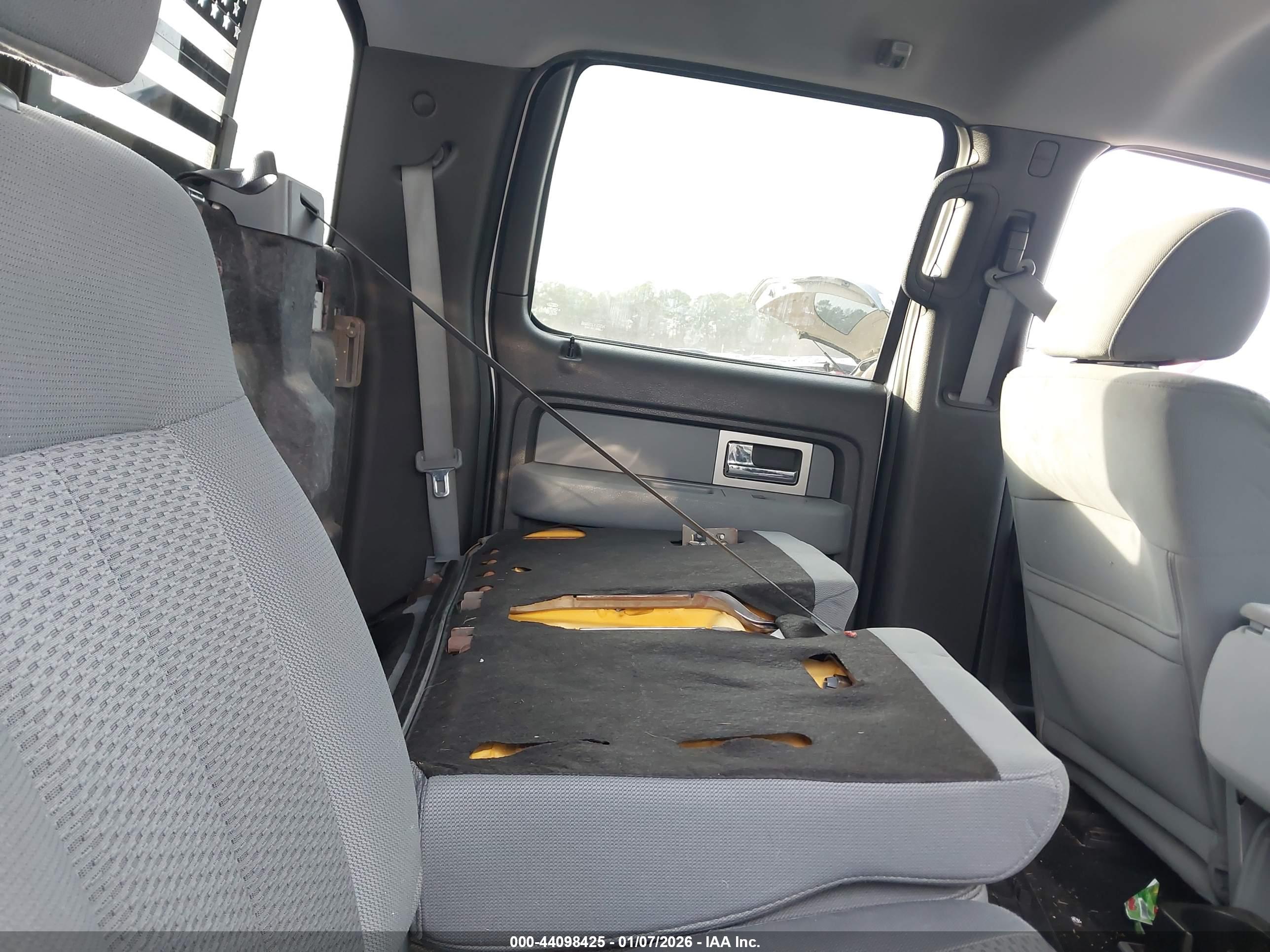 FORD F-150 image 8