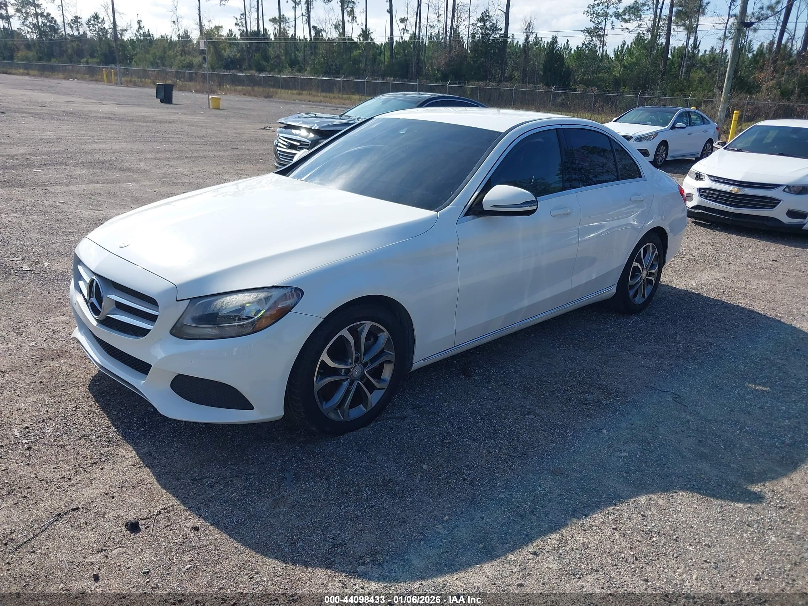 MERCEDES-BENZ C image 2
