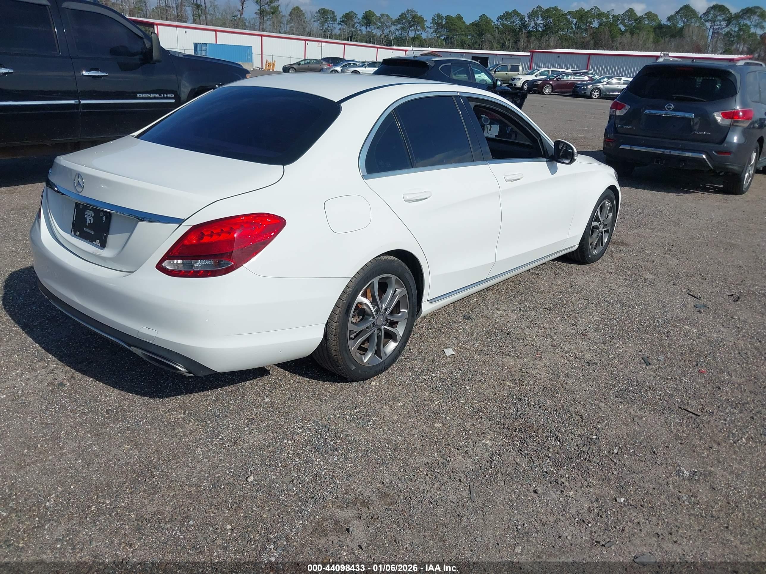 MERCEDES-BENZ C image 4