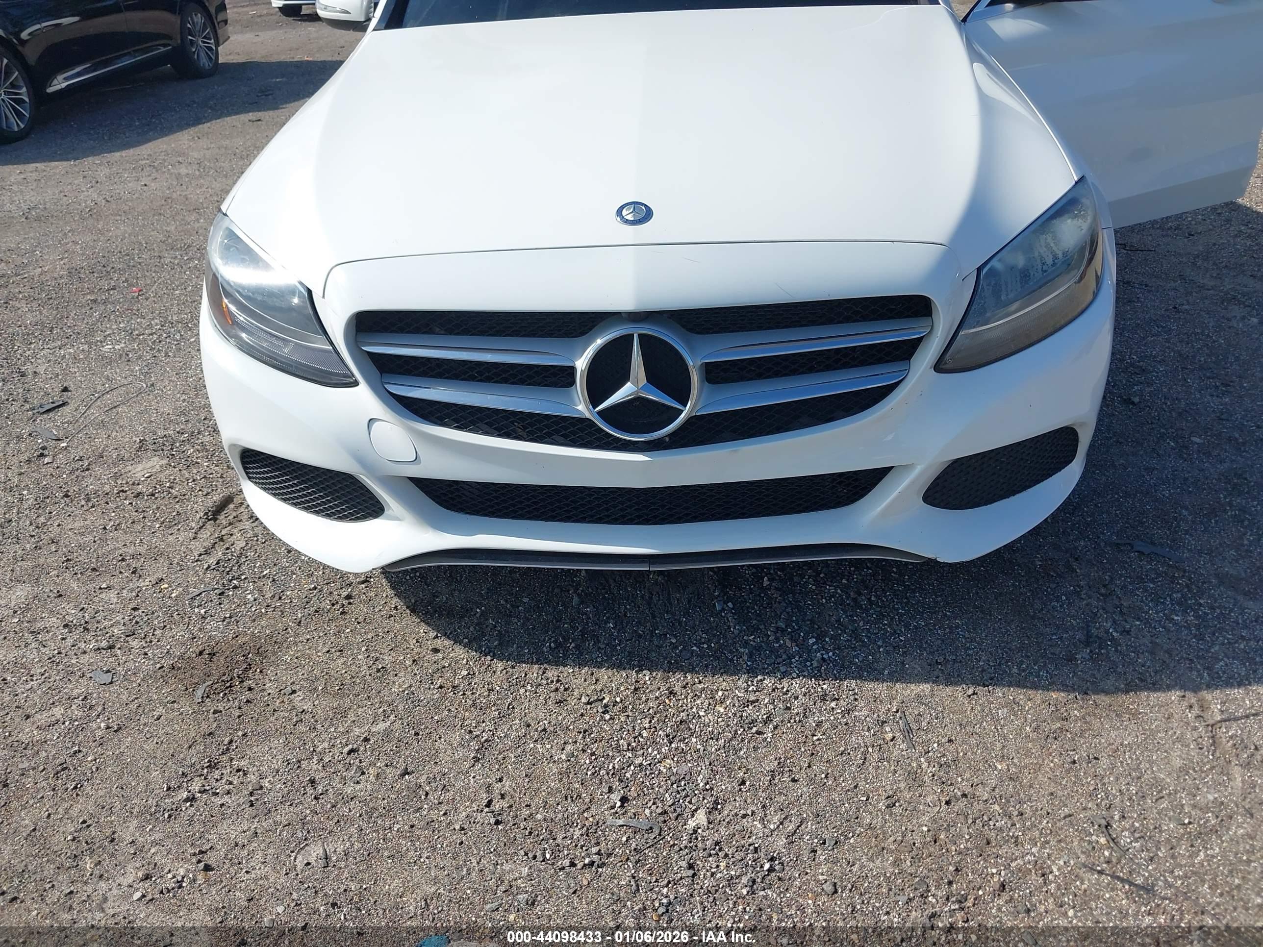 MERCEDES-BENZ C image 6
