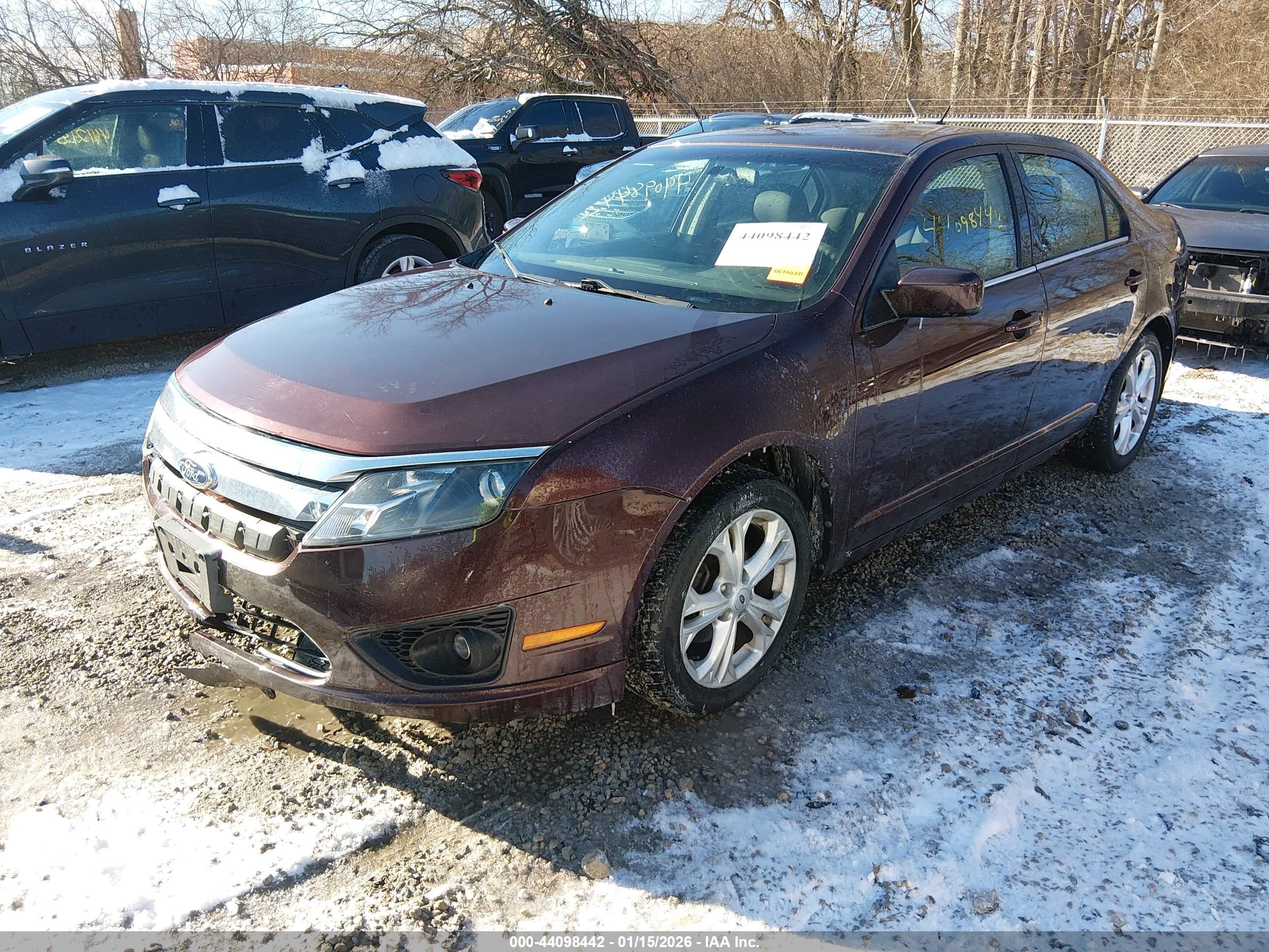 FORD FUSION image 2