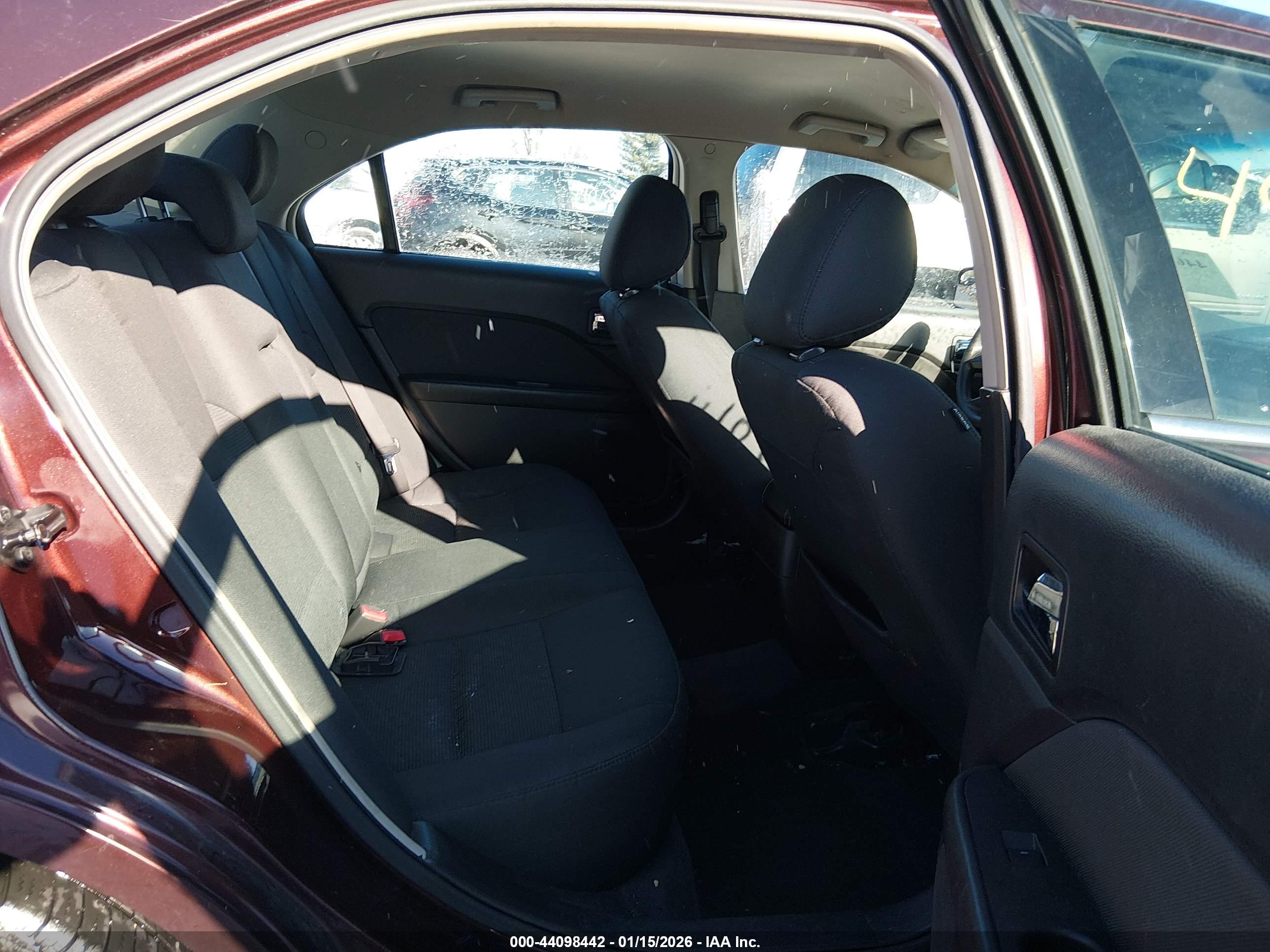 FORD FUSION image 8