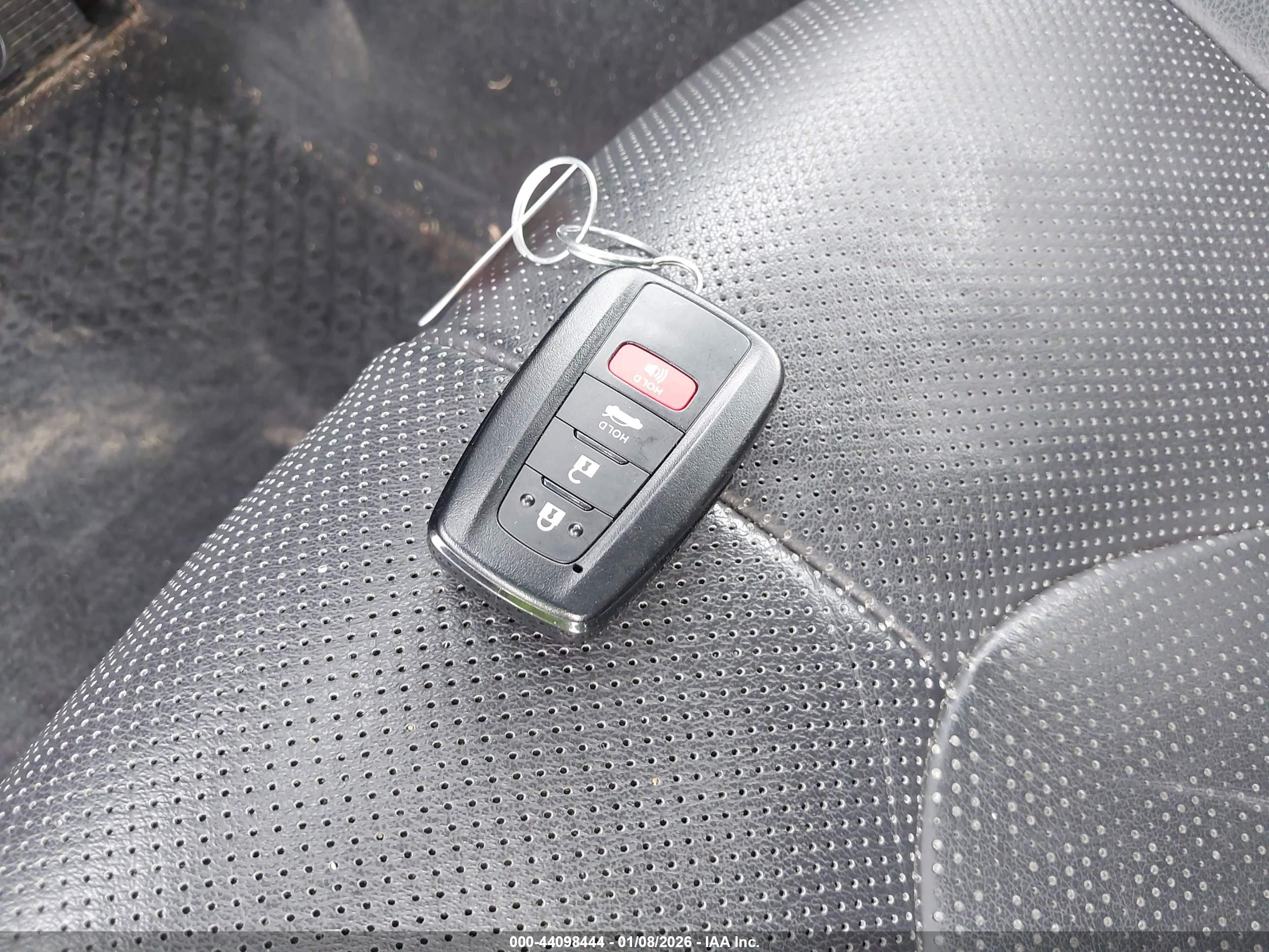 TOYOTA CAMRY image 11