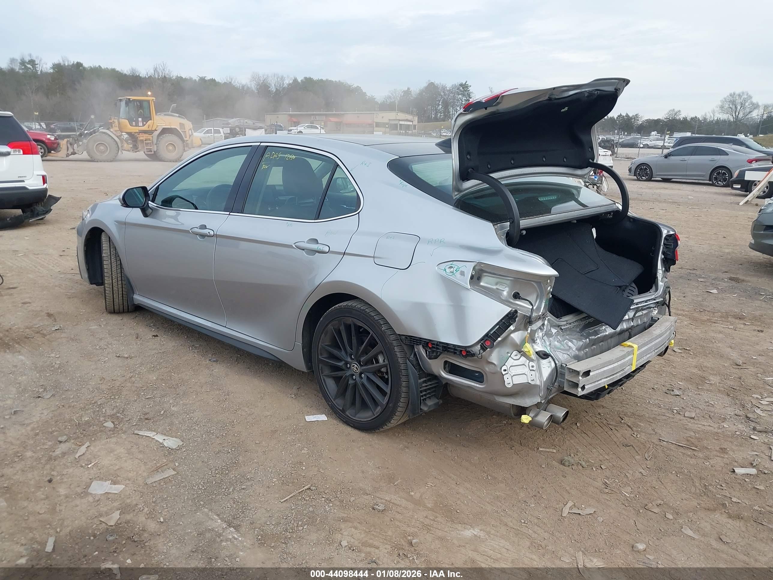 TOYOTA CAMRY image 3
