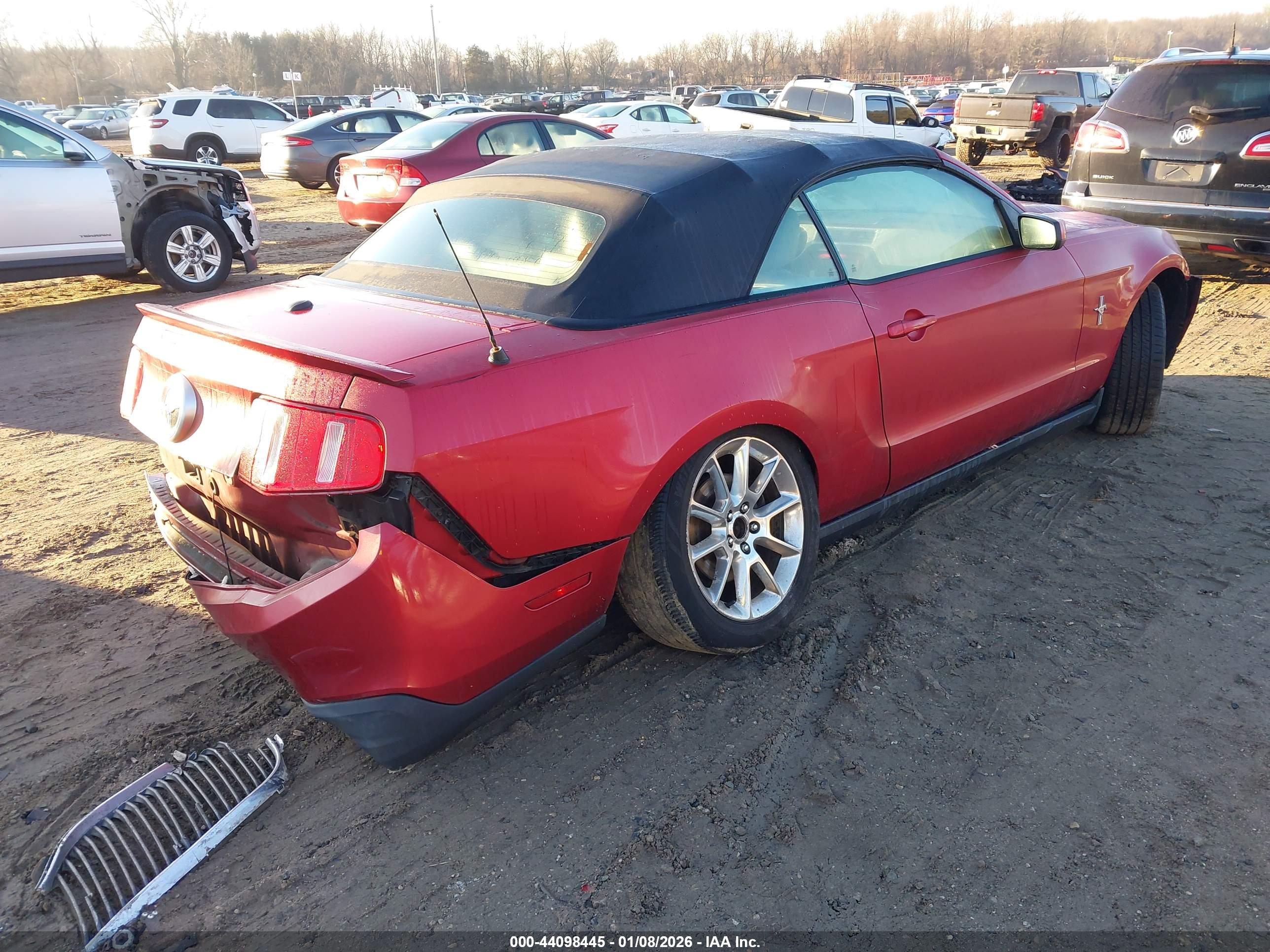 FORD MUSTANG image 4