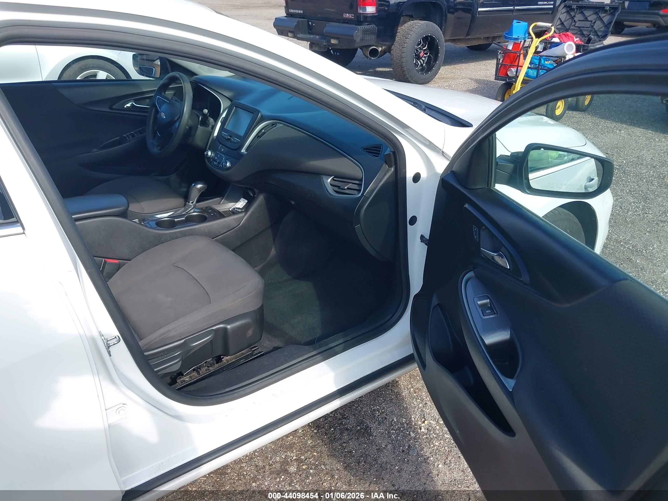 CHEVROLET MALIBU image 5