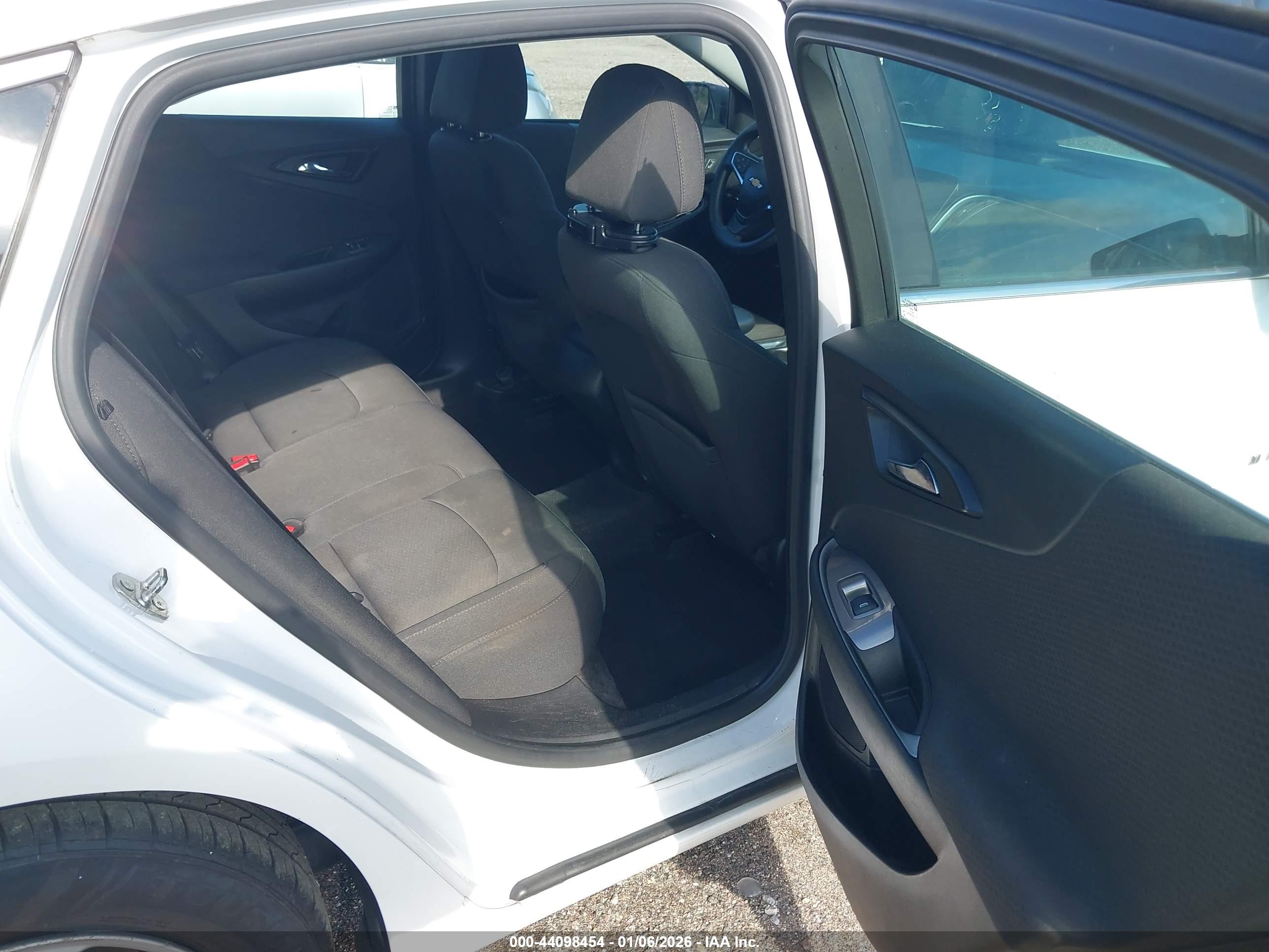 CHEVROLET MALIBU image 8
