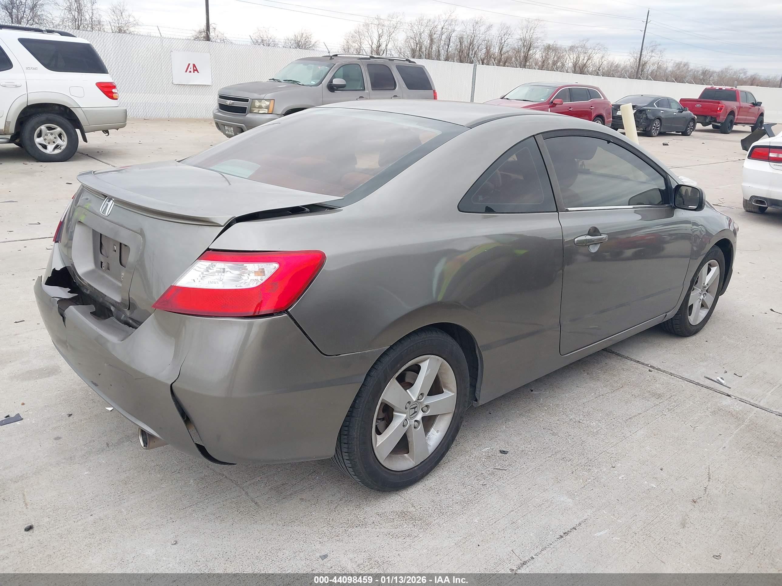 HONDA CIVIC image 4
