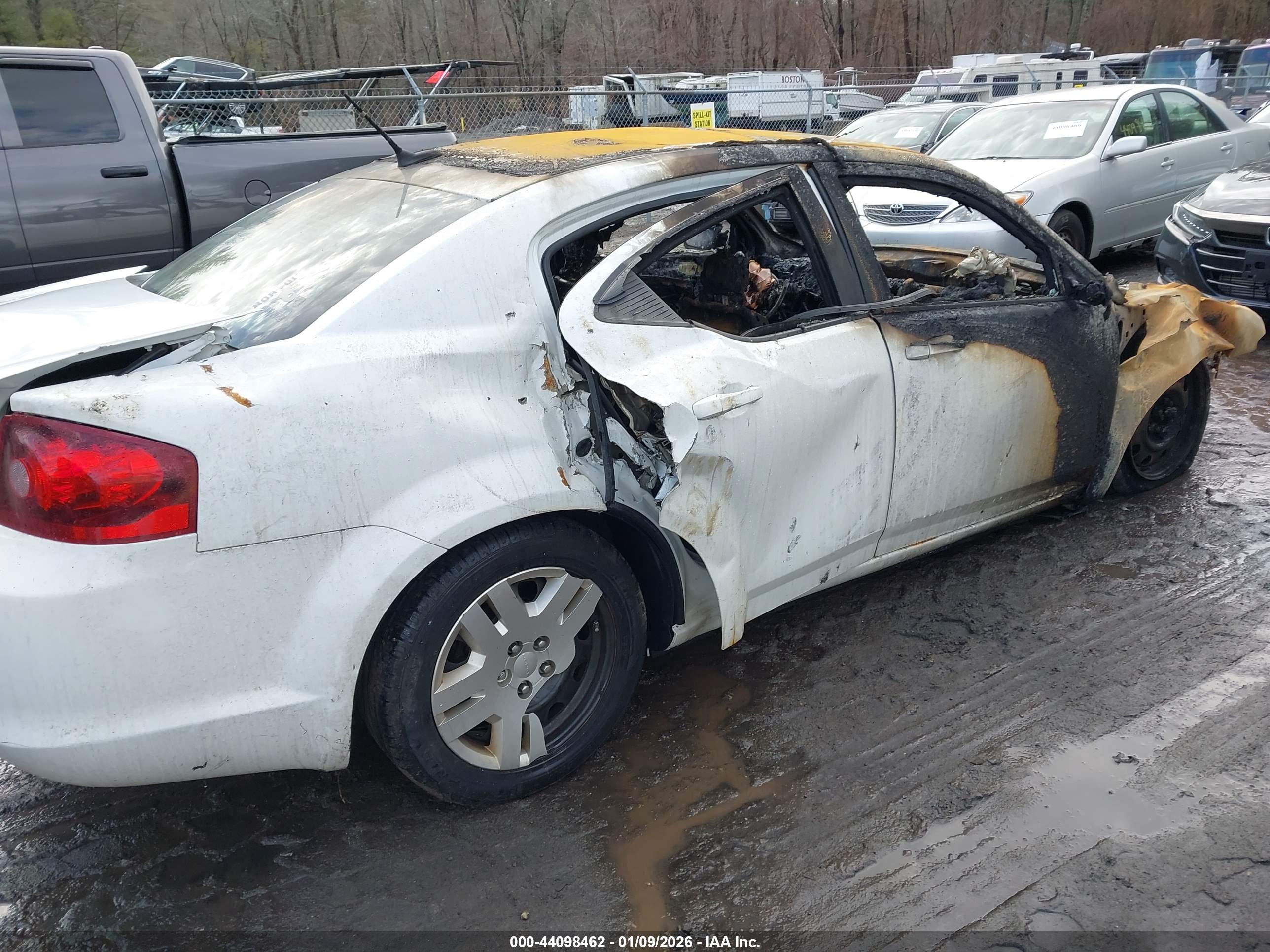 DODGE AVENGER image 4