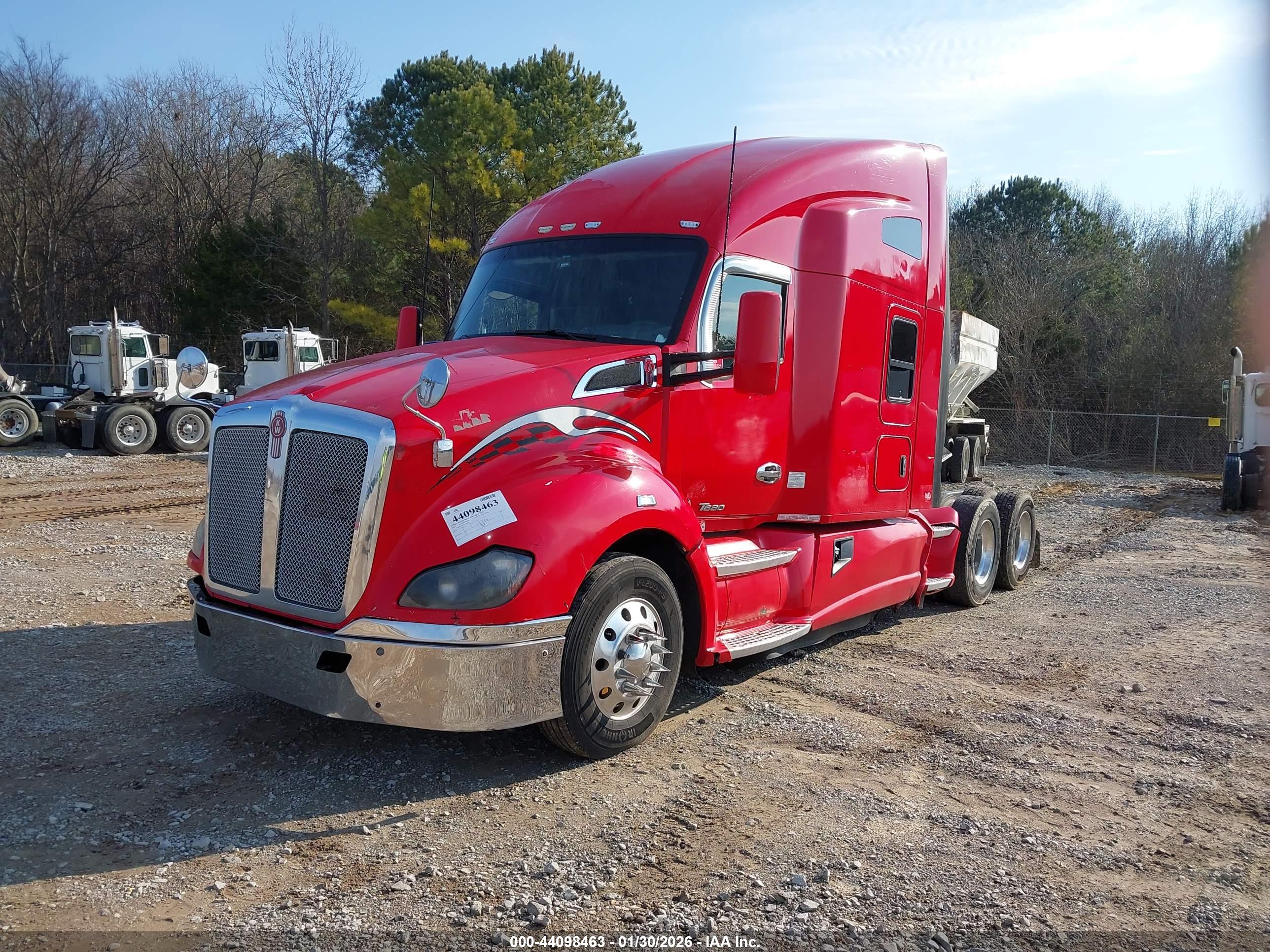 KENWORTH CONSTRUCTION image 2