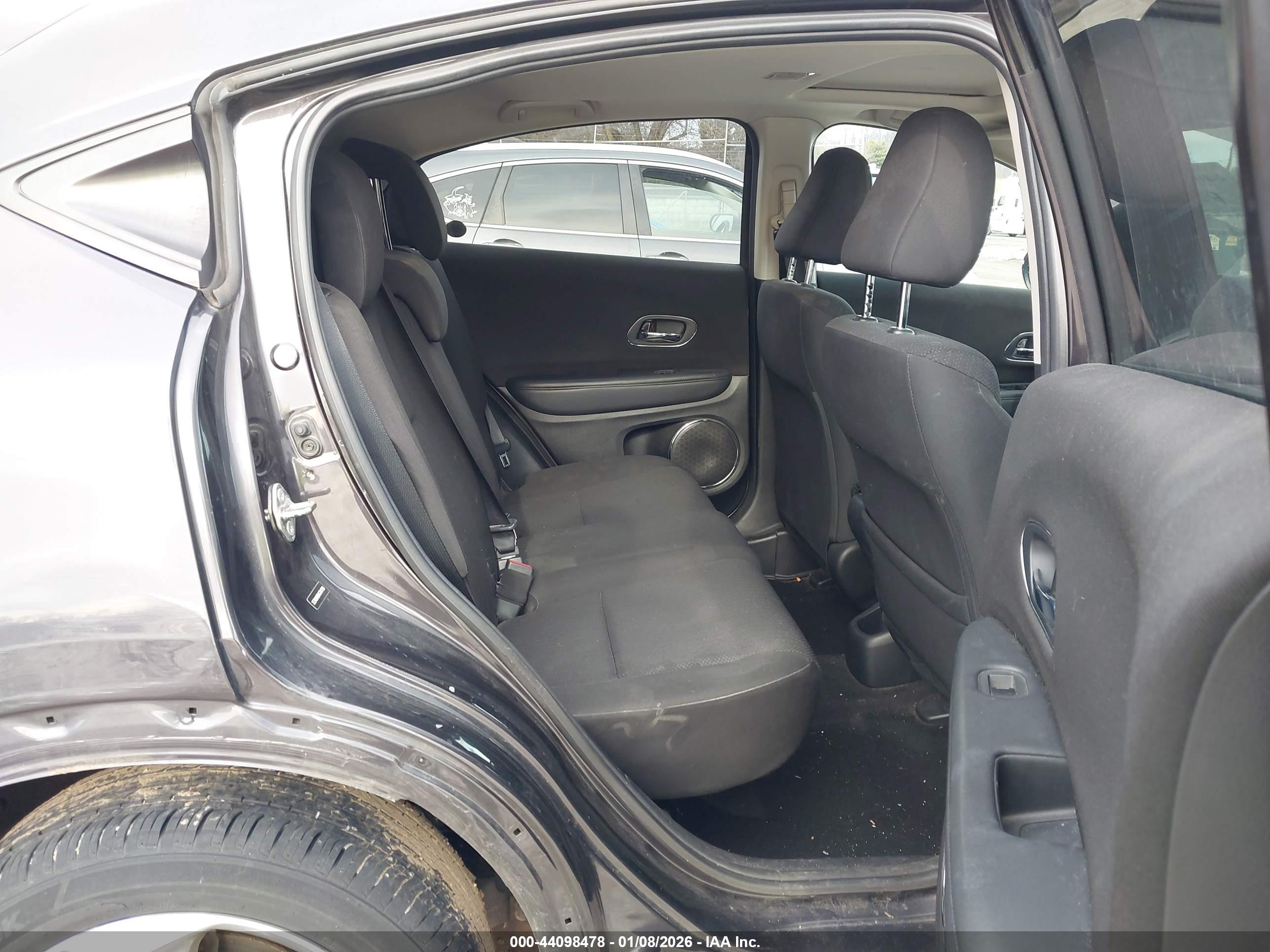 HONDA HR-V image 8