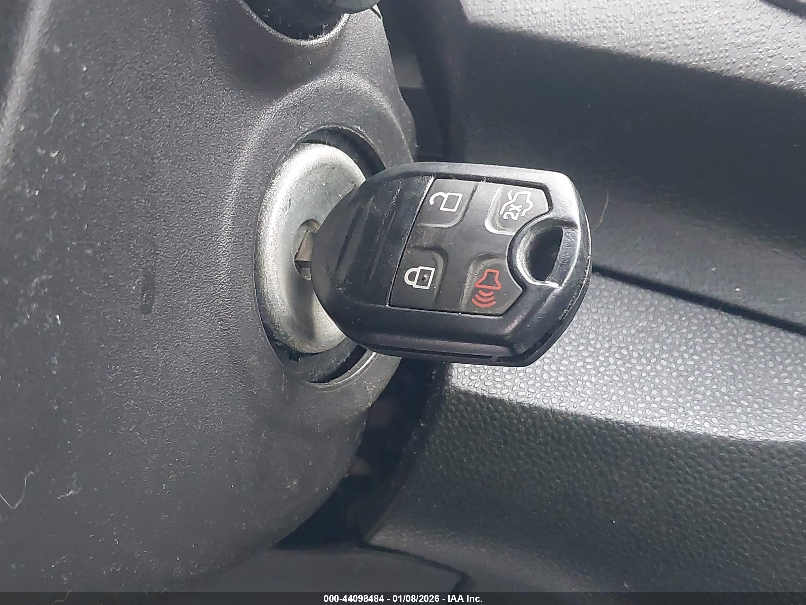 FORD FIESTA image 11