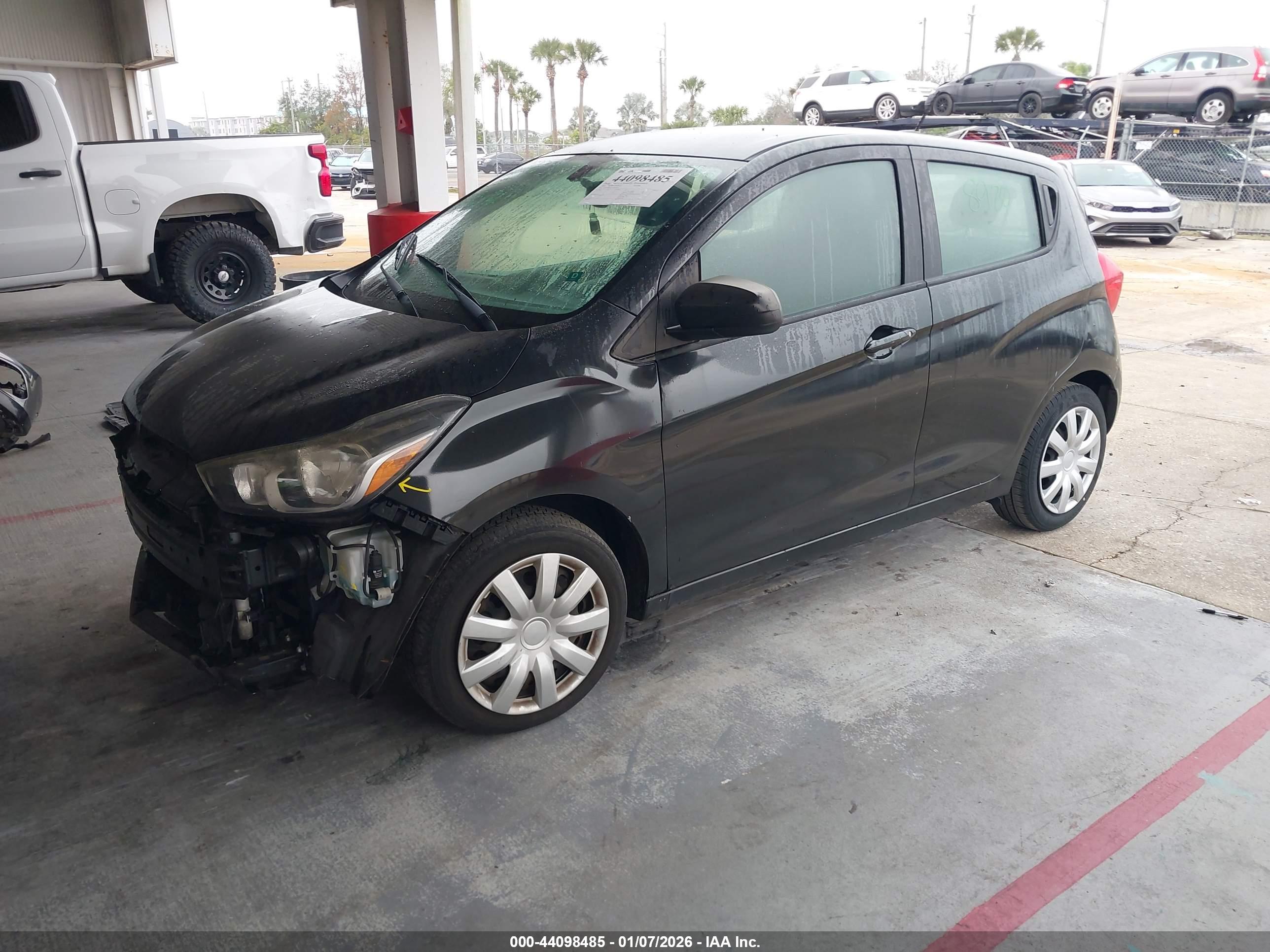 CHEVROLET SPARK image 2