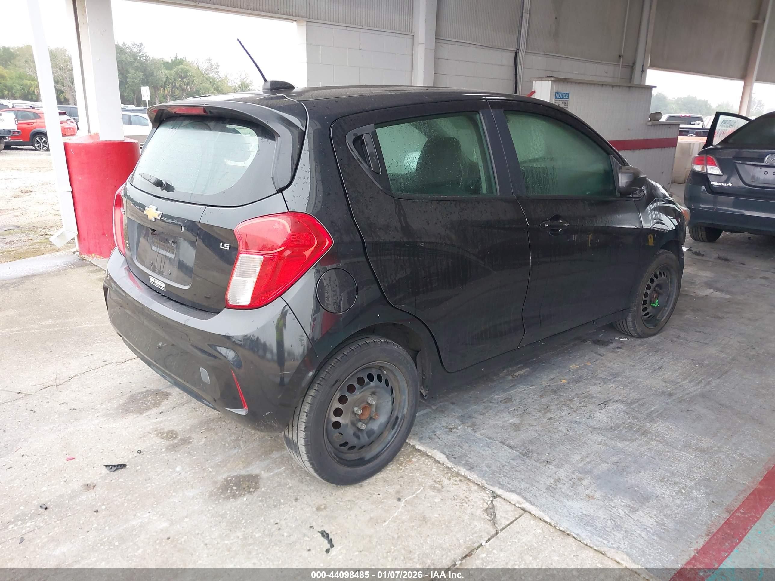 CHEVROLET SPARK image 4