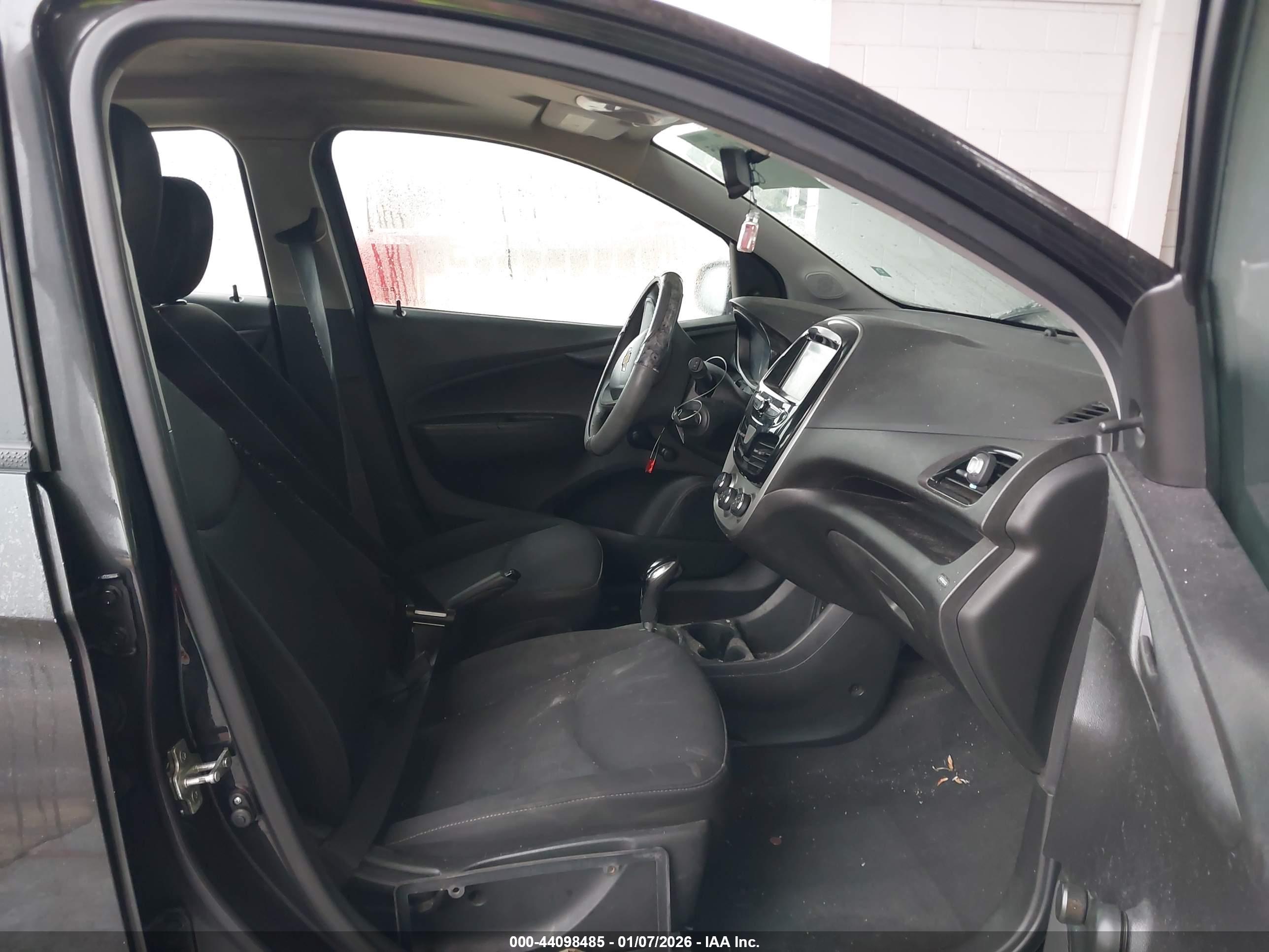 CHEVROLET SPARK image 5