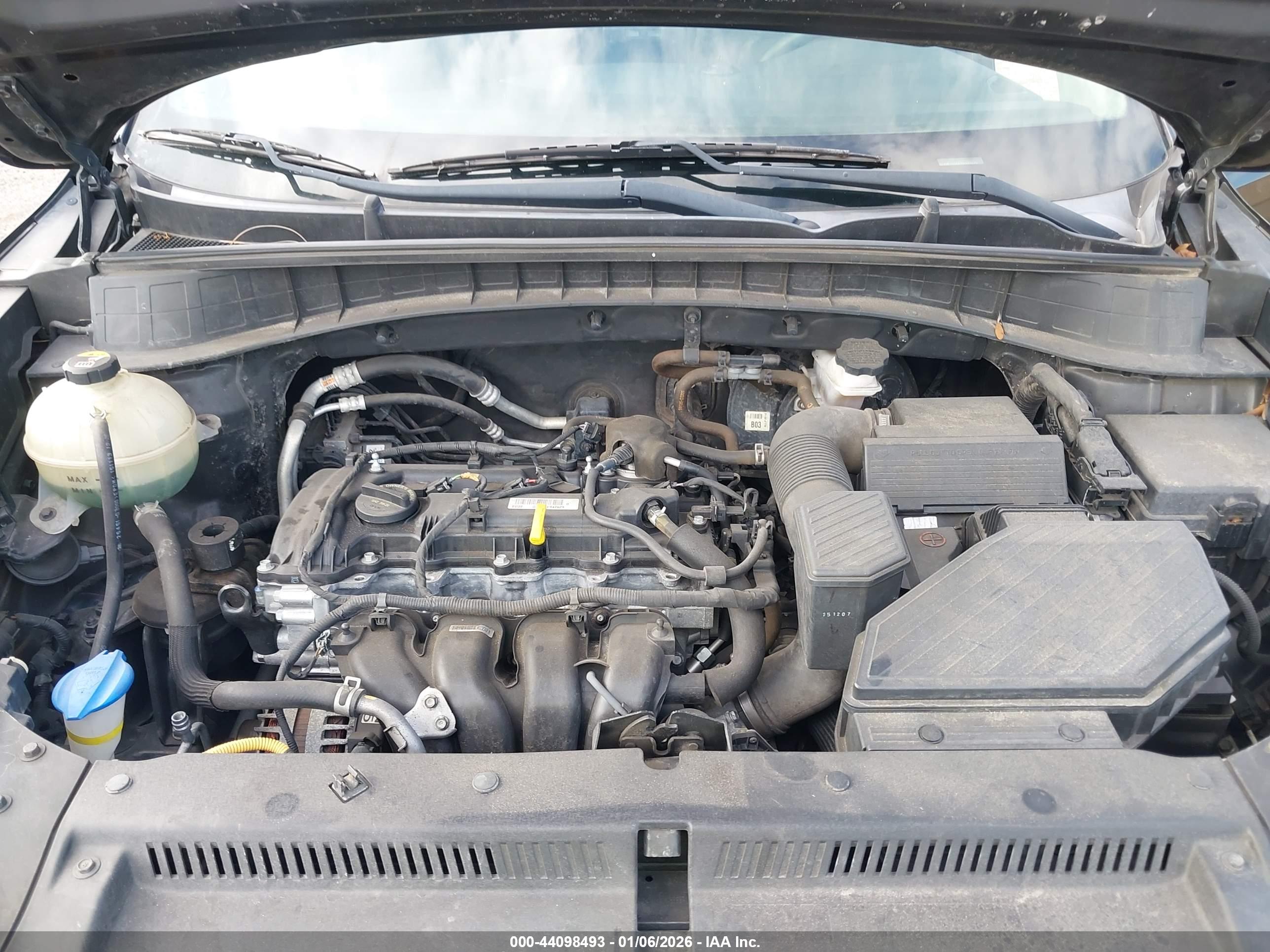 HYUNDAI TUCSON image 10