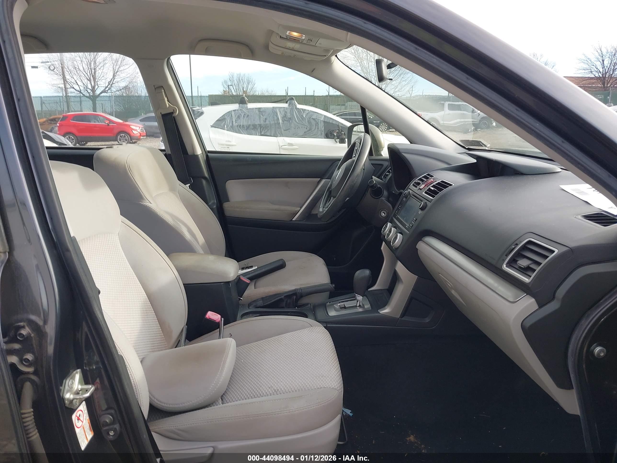 SUBARU FORESTER image 5