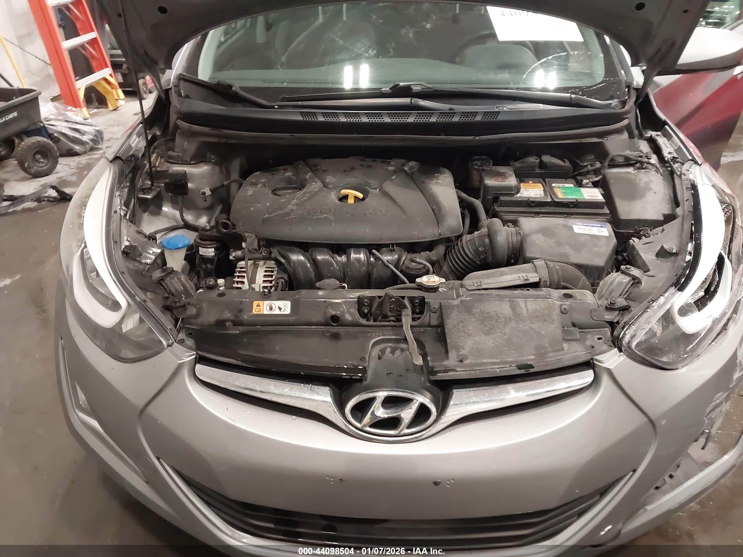 HYUNDAI ELANTRA image 10