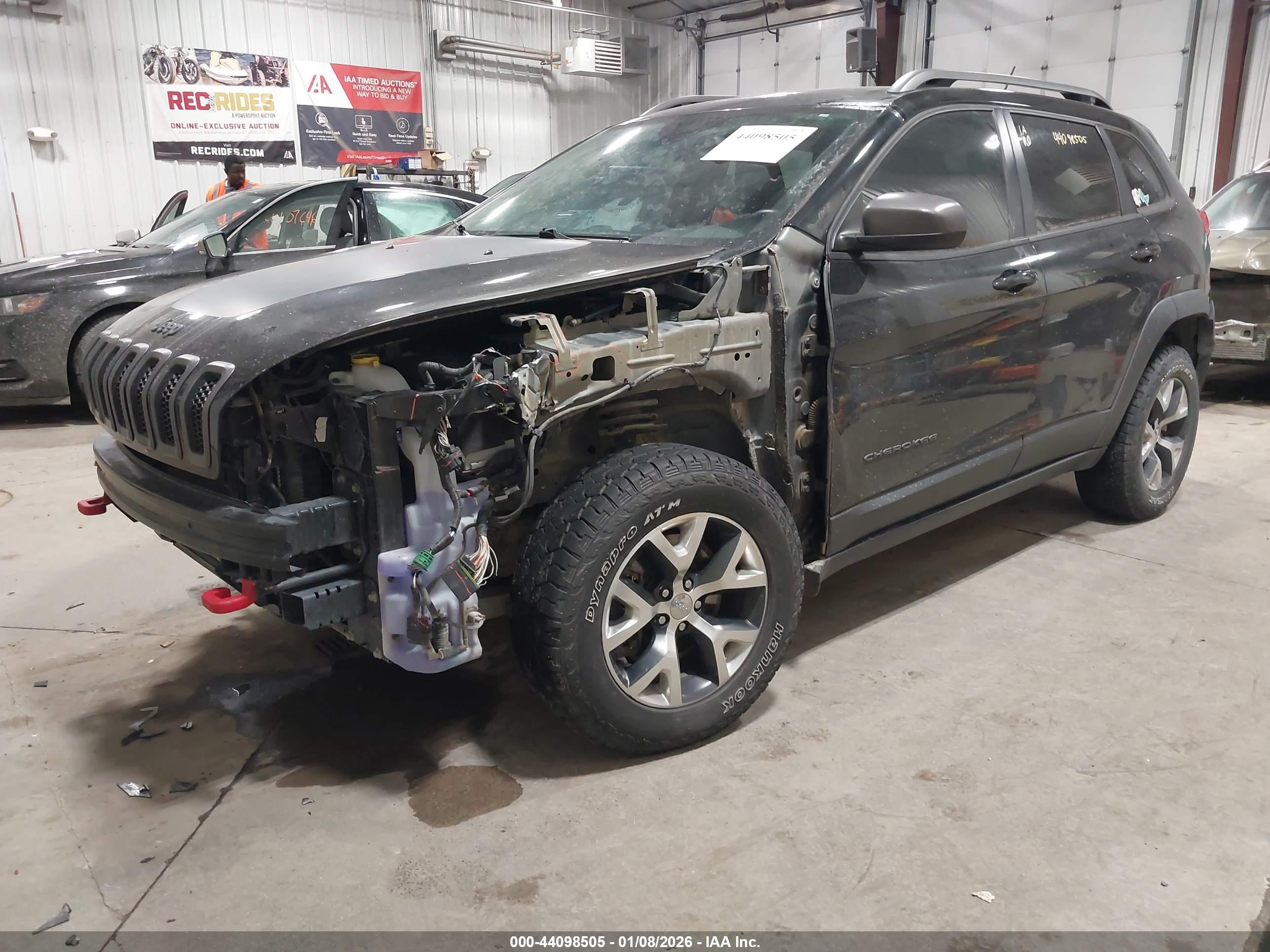 JEEP CHEROKEE image 2