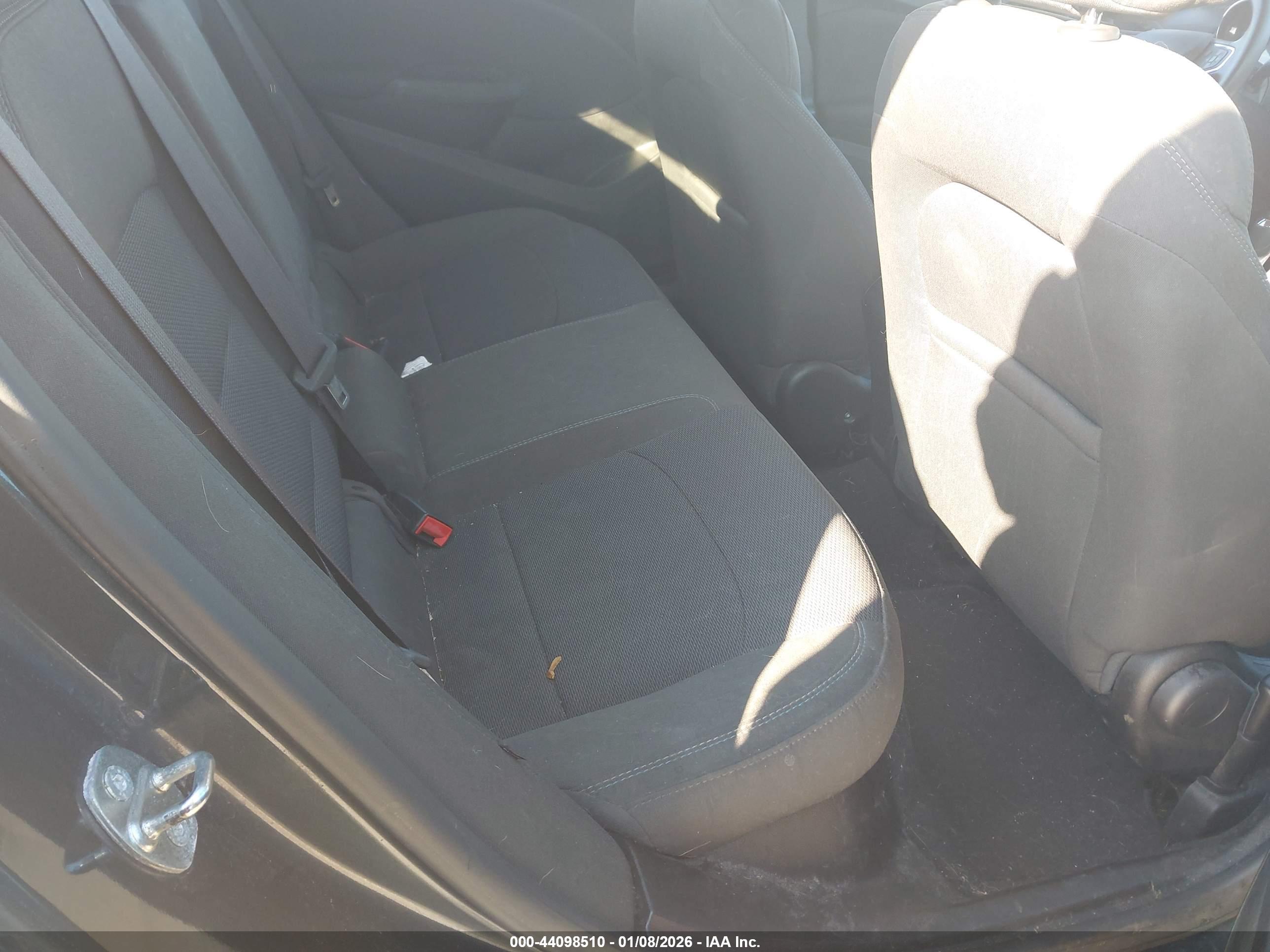 KIA SPORTAGE image 8