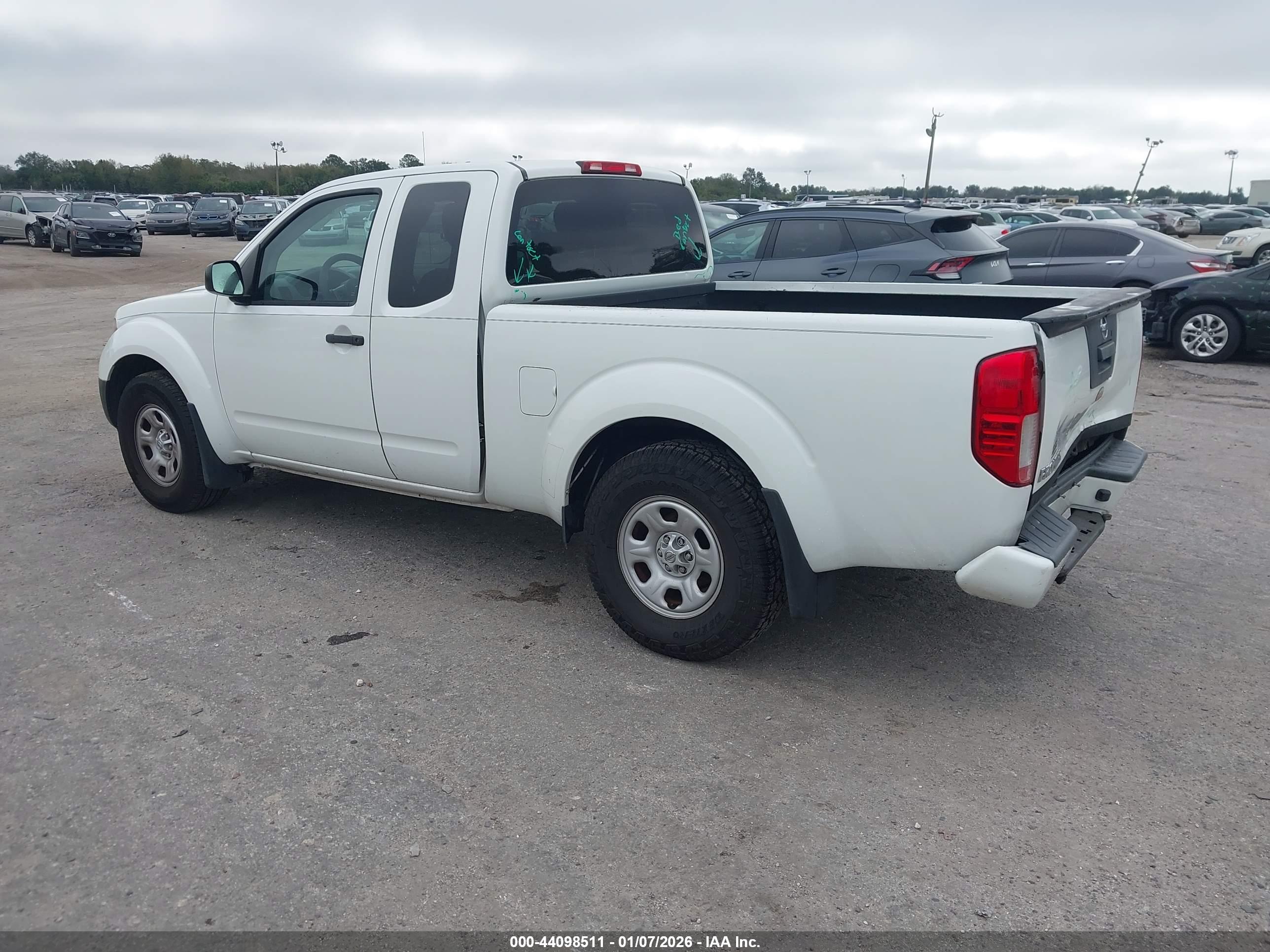 NISSAN FRONTIER image 3